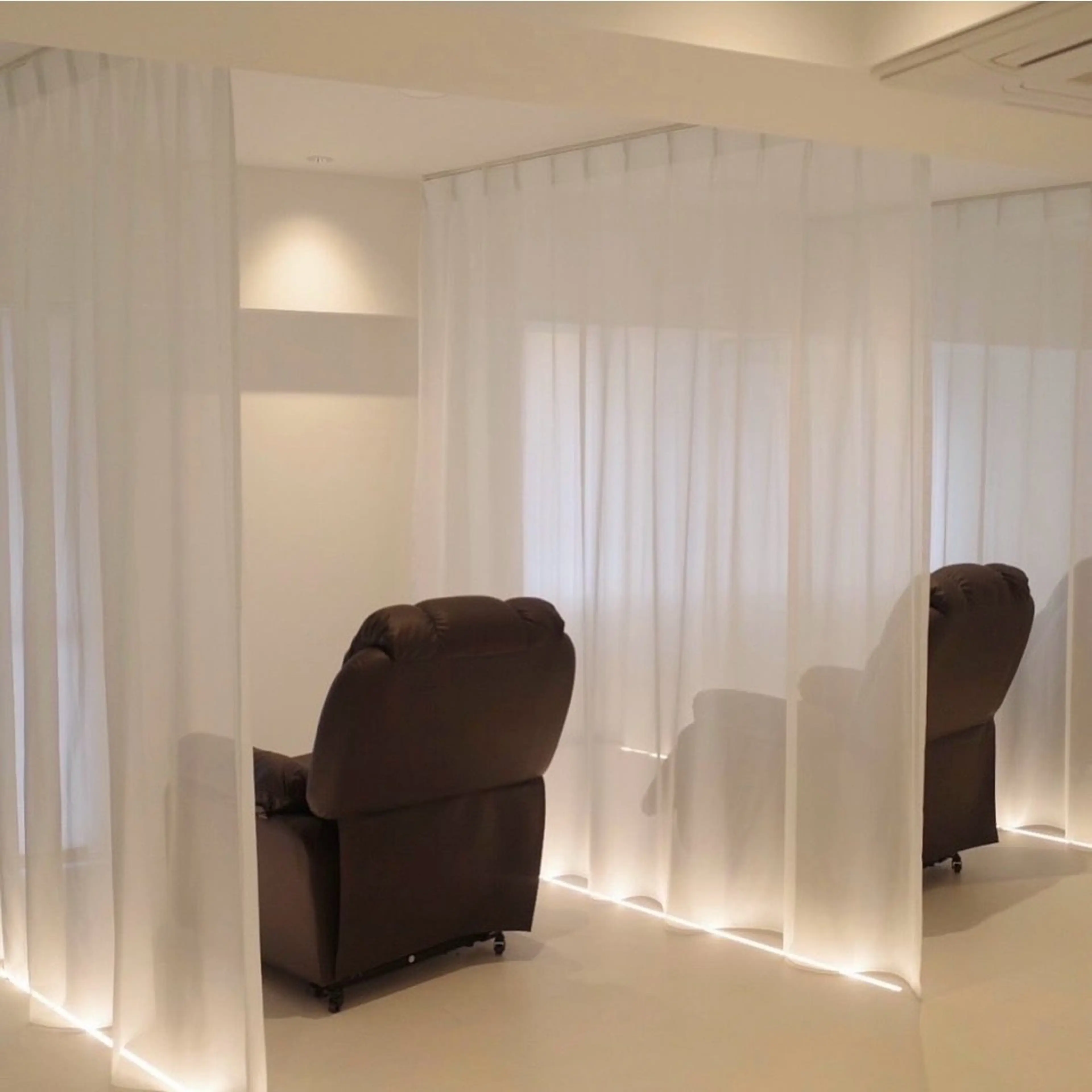 ELINeyeの内観・外観1