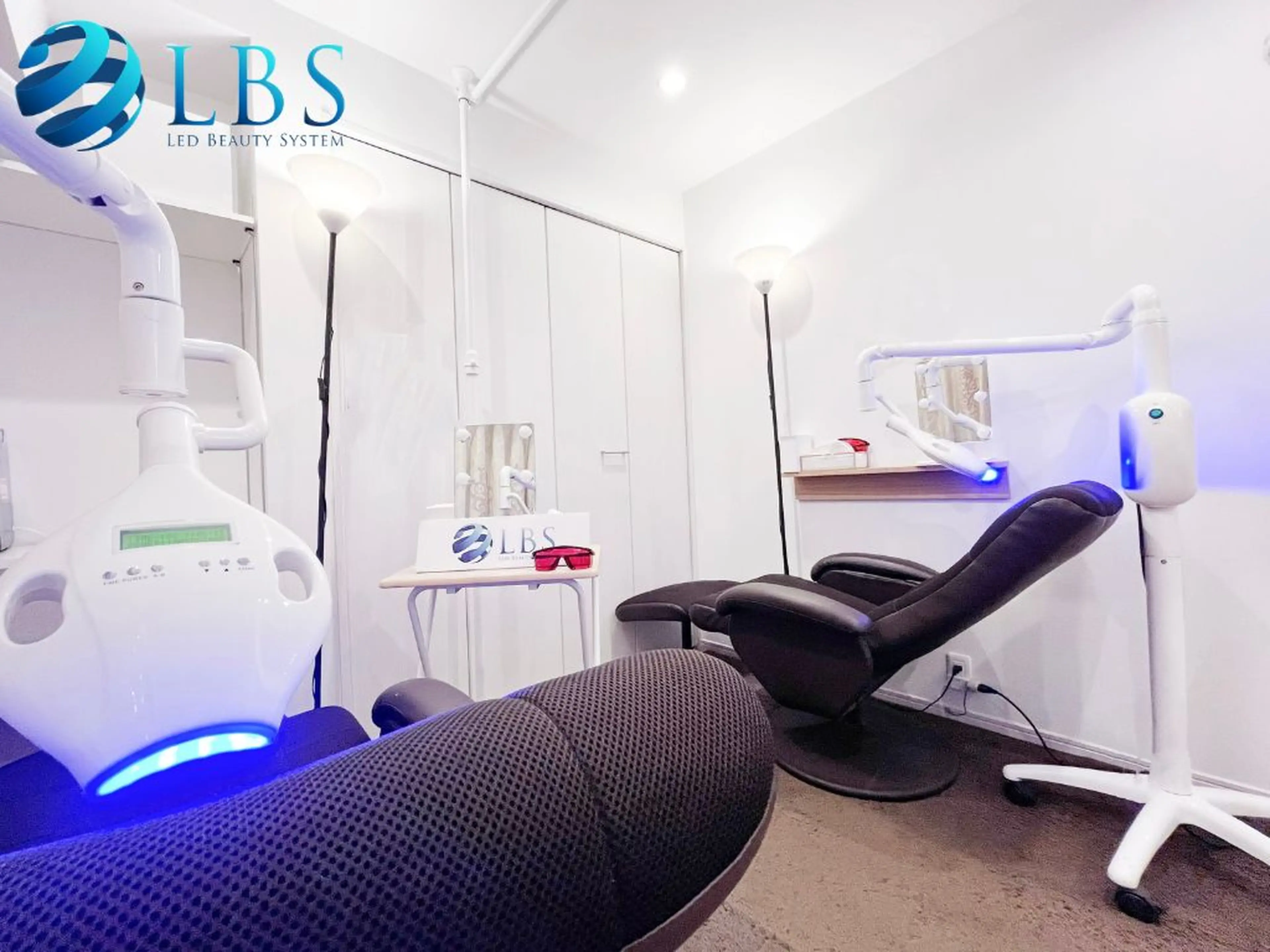 LBSホワイトニング 新宿店の内観・外観1