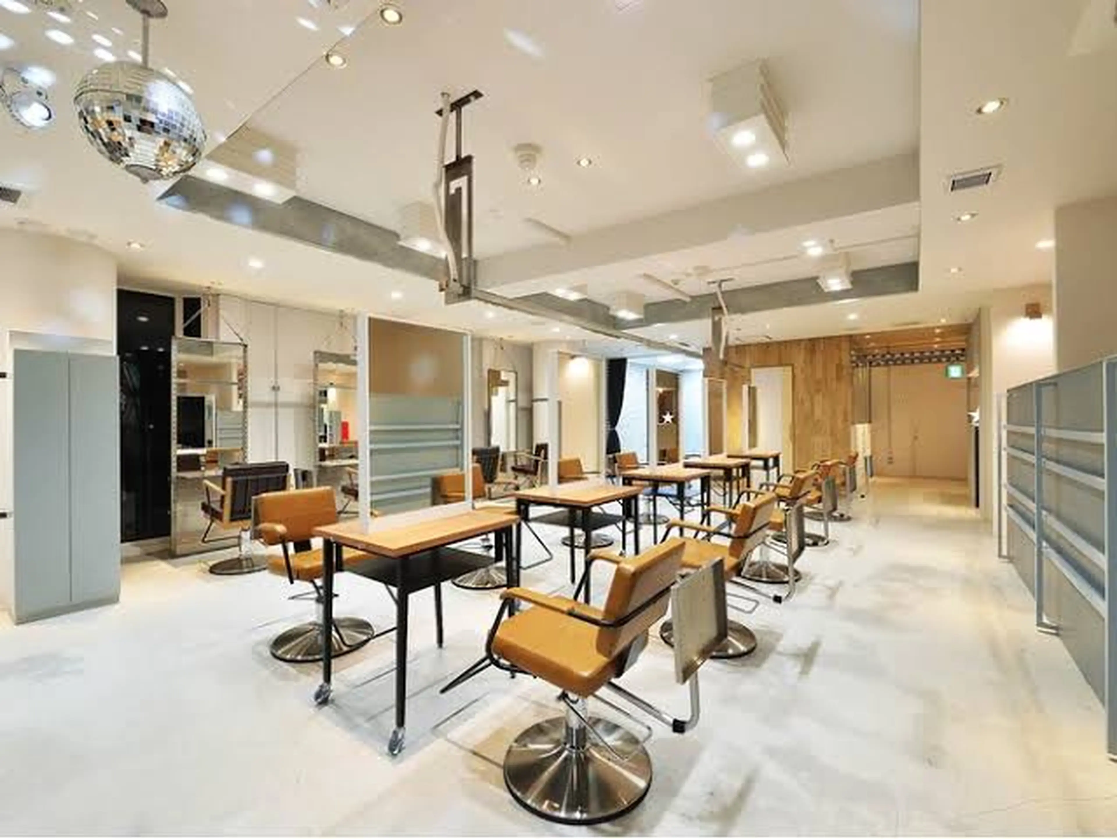 LUNTY NAMBAの内観・外観2