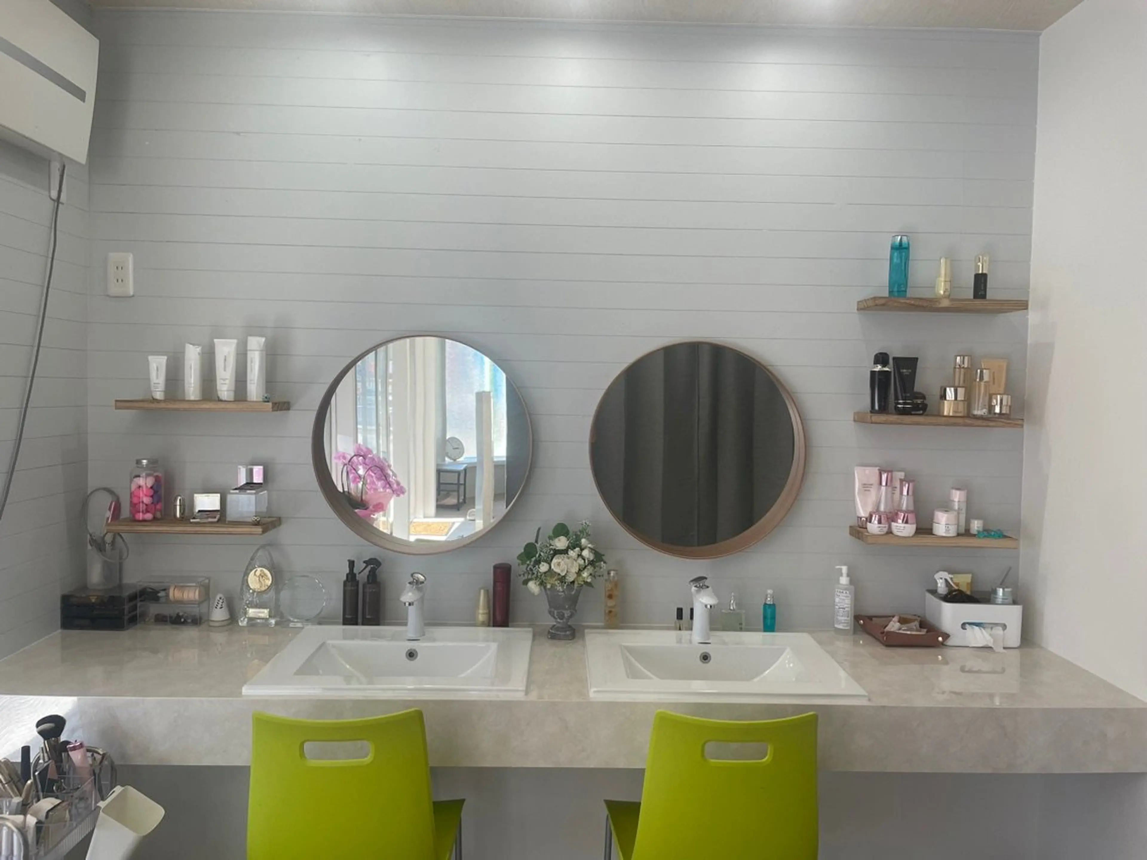 メナードフェイシャルサロン瑞穂区平郷店の内観・外観3