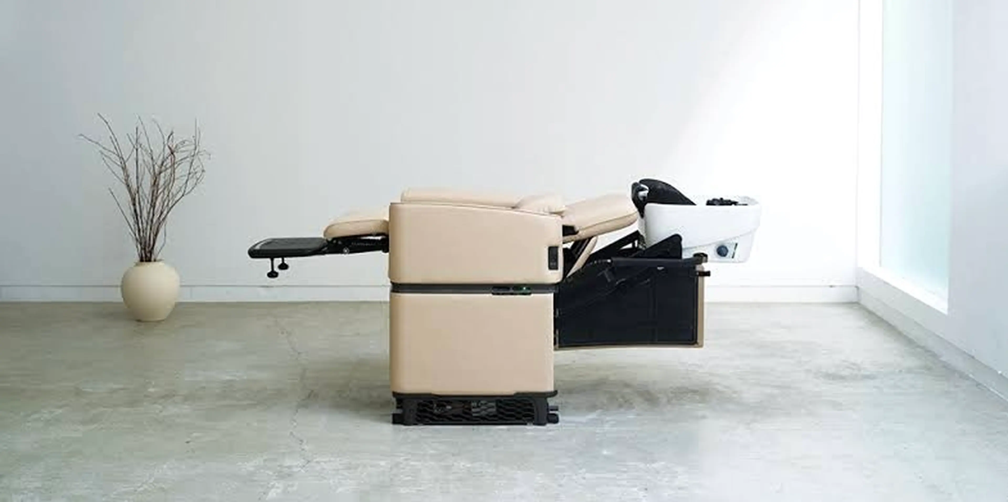 ANEW北浦和店の内観・外観2