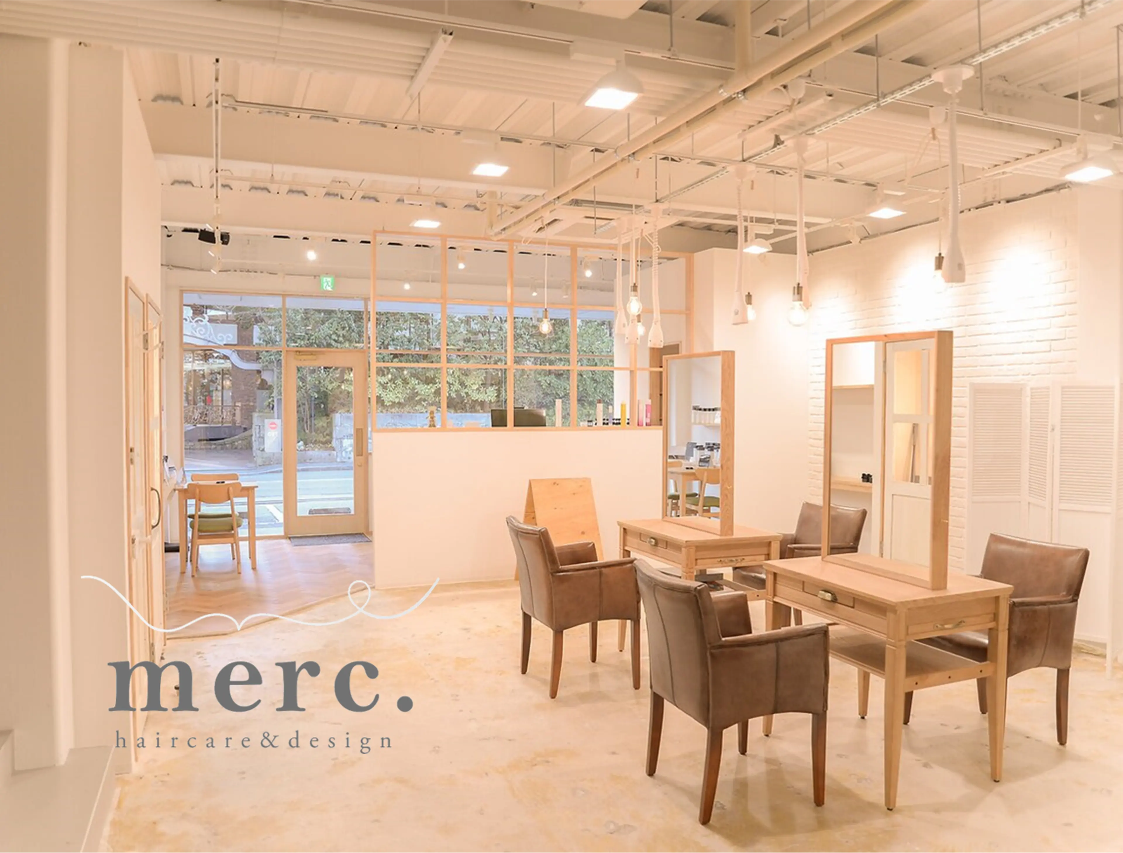 merc.の内観・外観1