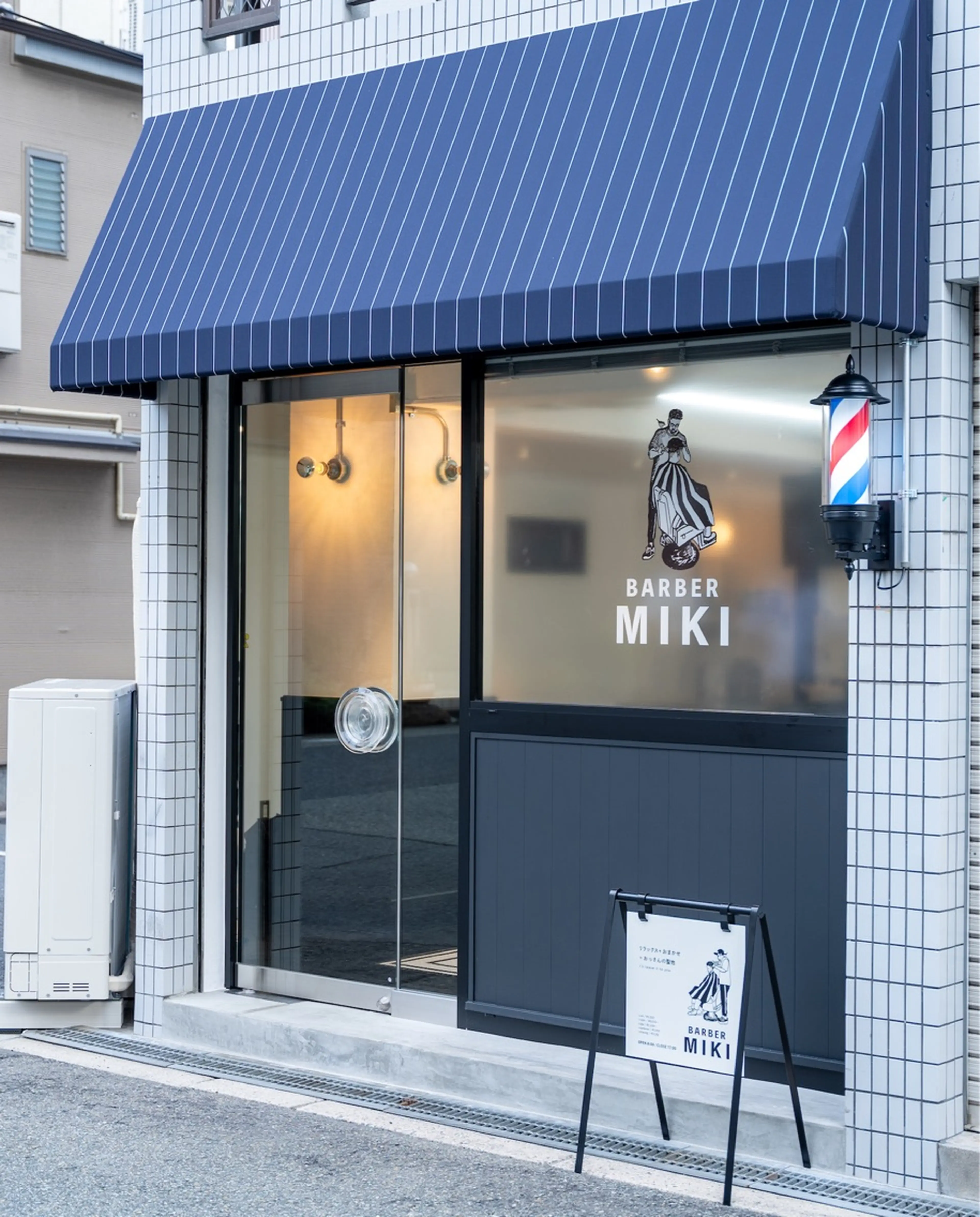 BARBER MIKIの内観・外観1