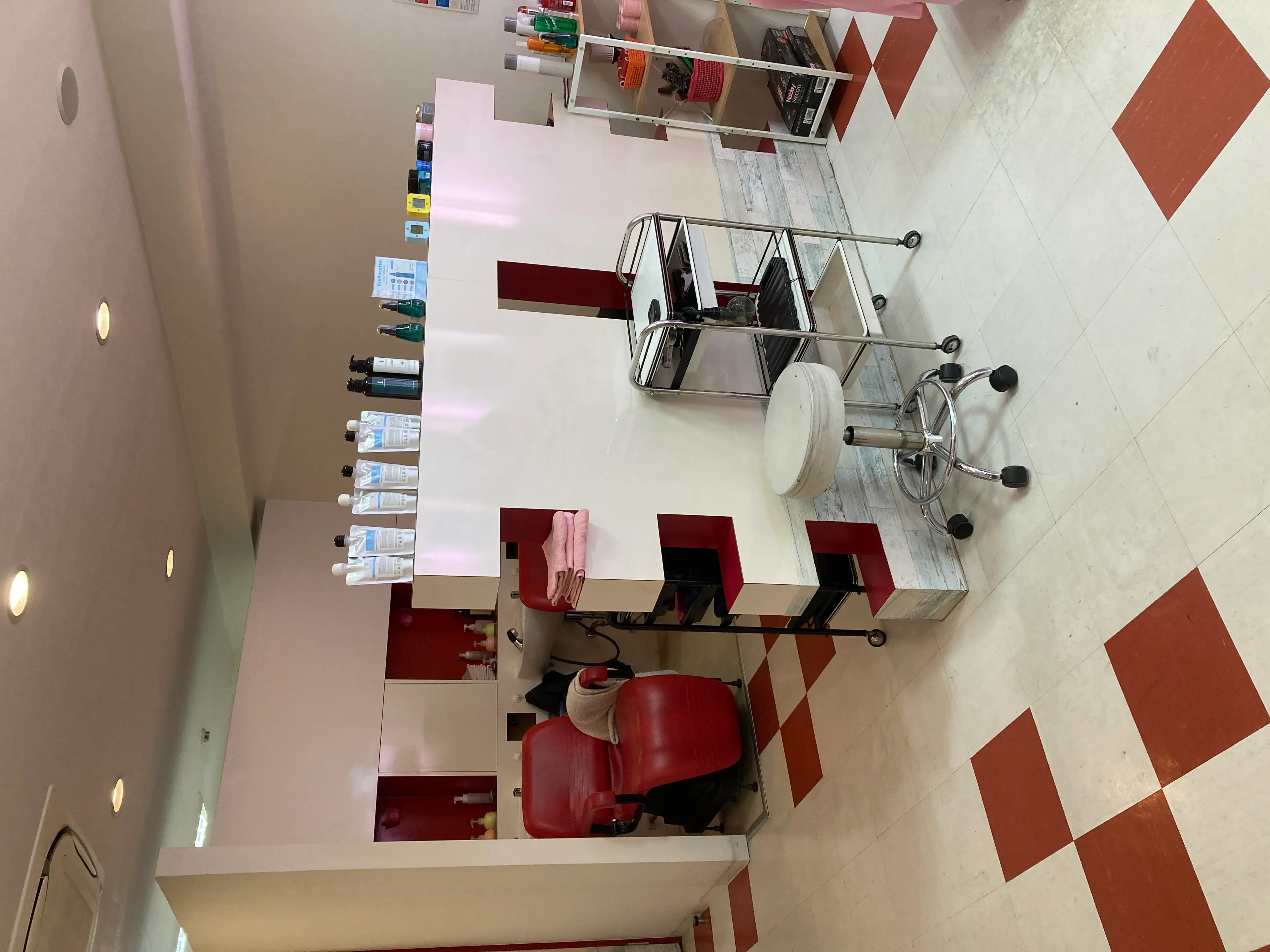 美容室Ageの内観・外観1