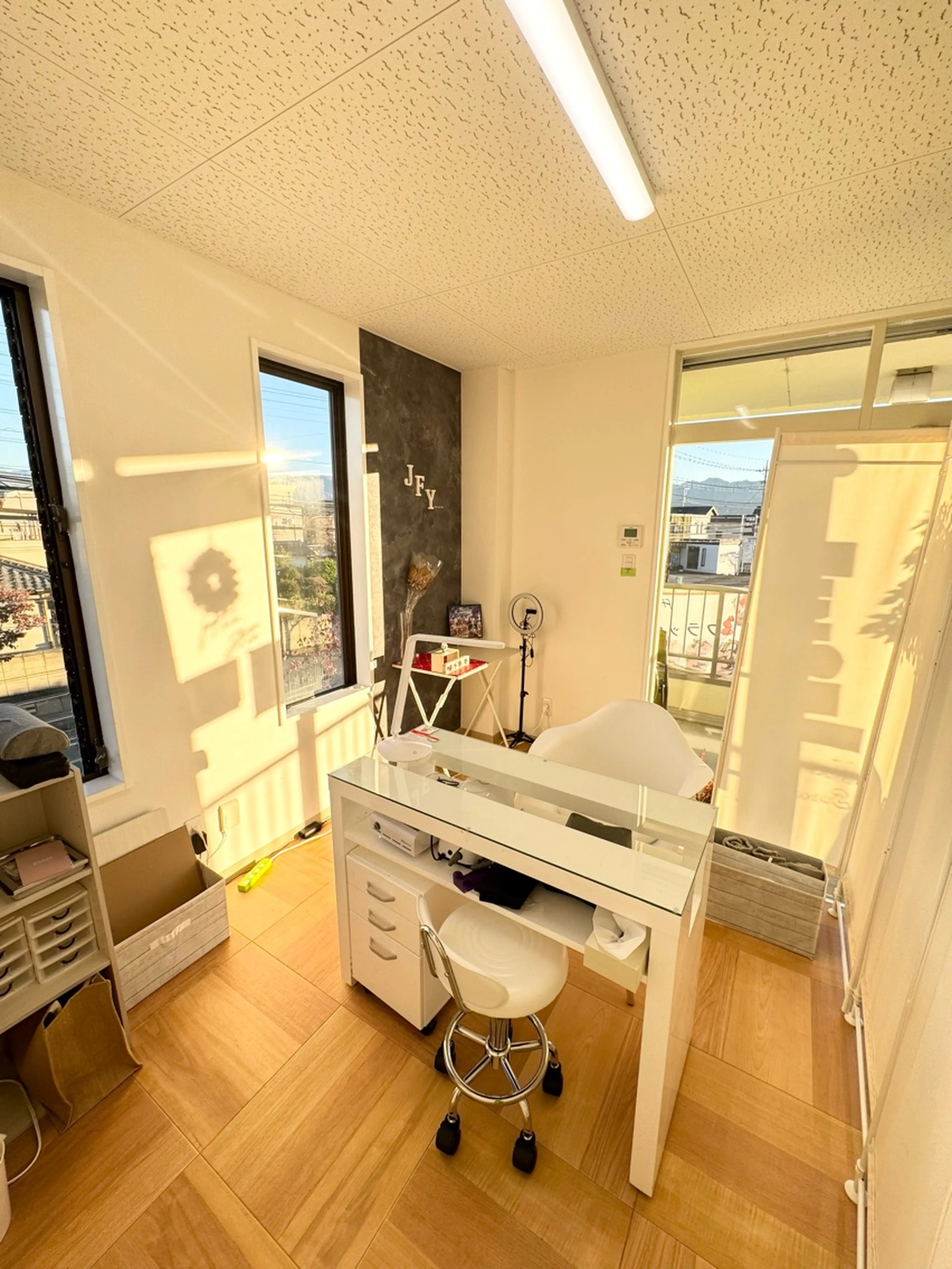 JFYnailの内観・外観2