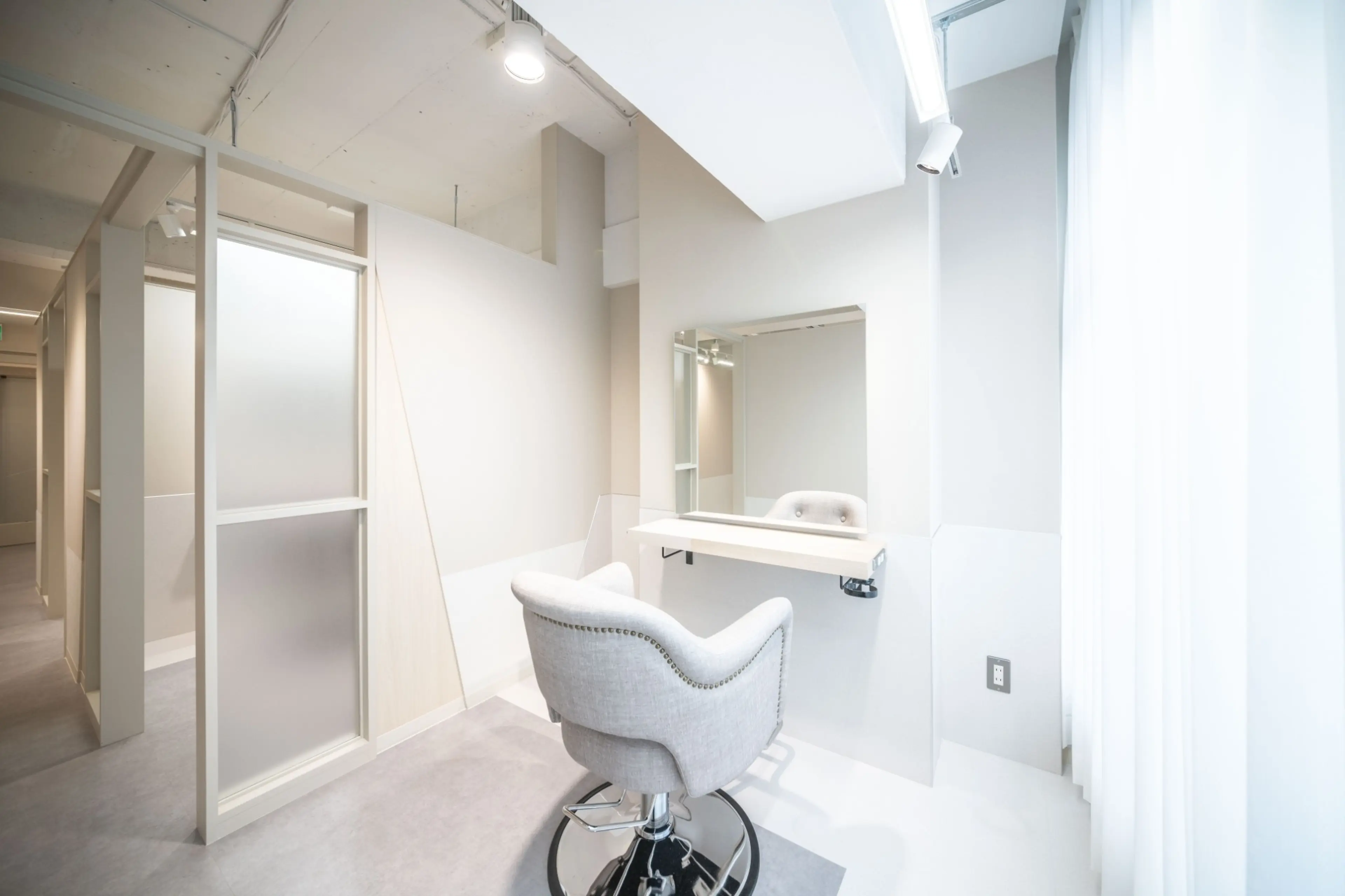 tocca hair&treatment 天神店の内観・外観3