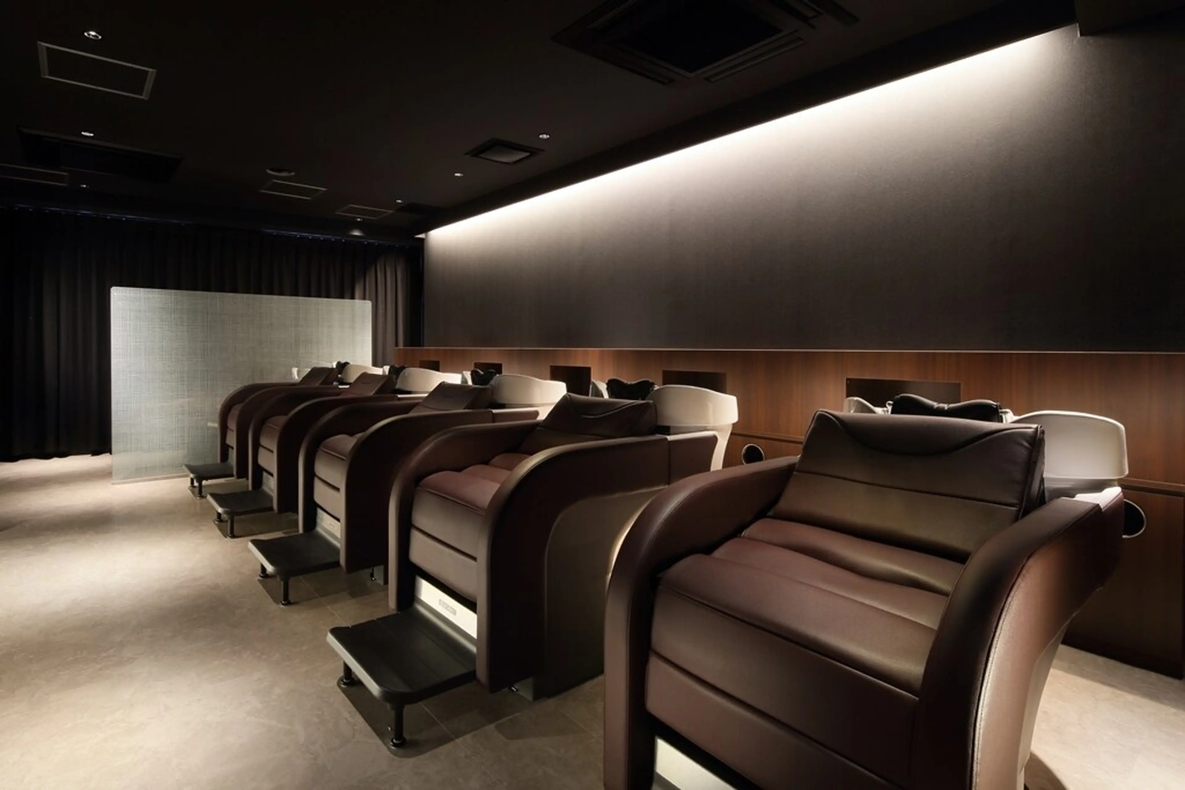 first SENDAIの内観・外観2