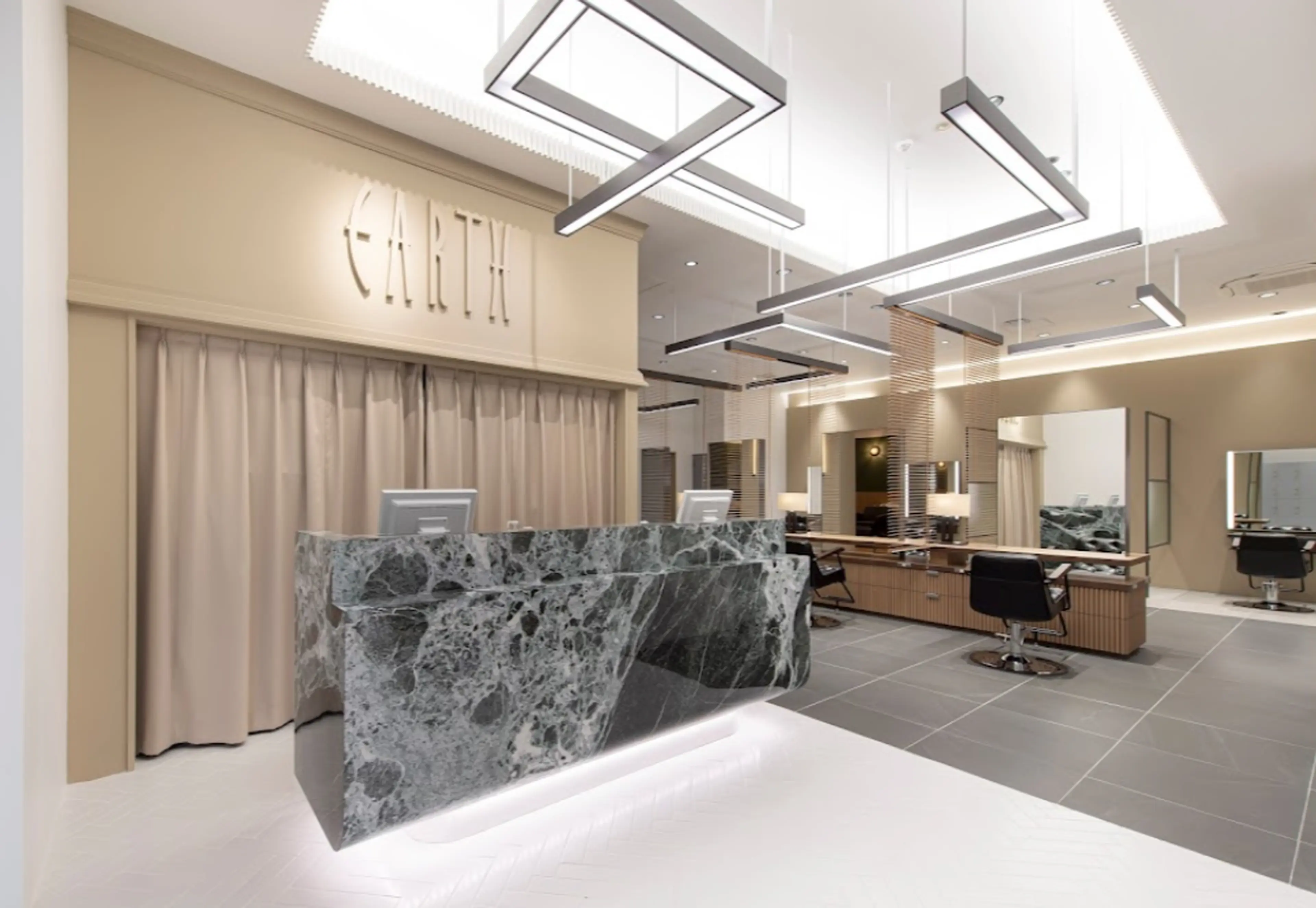 HAIR＆MAKE　EARTH新庄店の内観・外観1