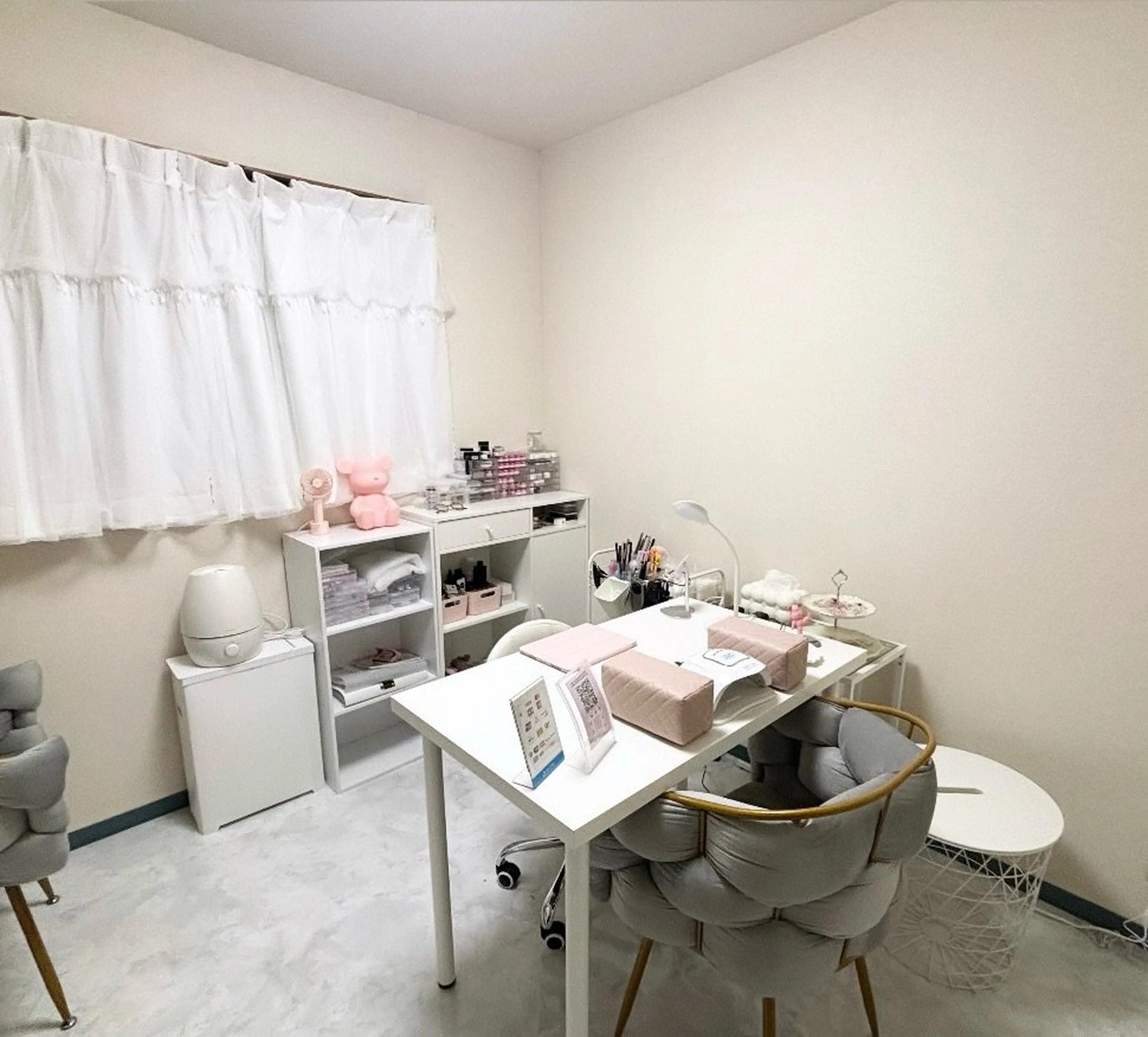 nailsalon bearの内観・外観1