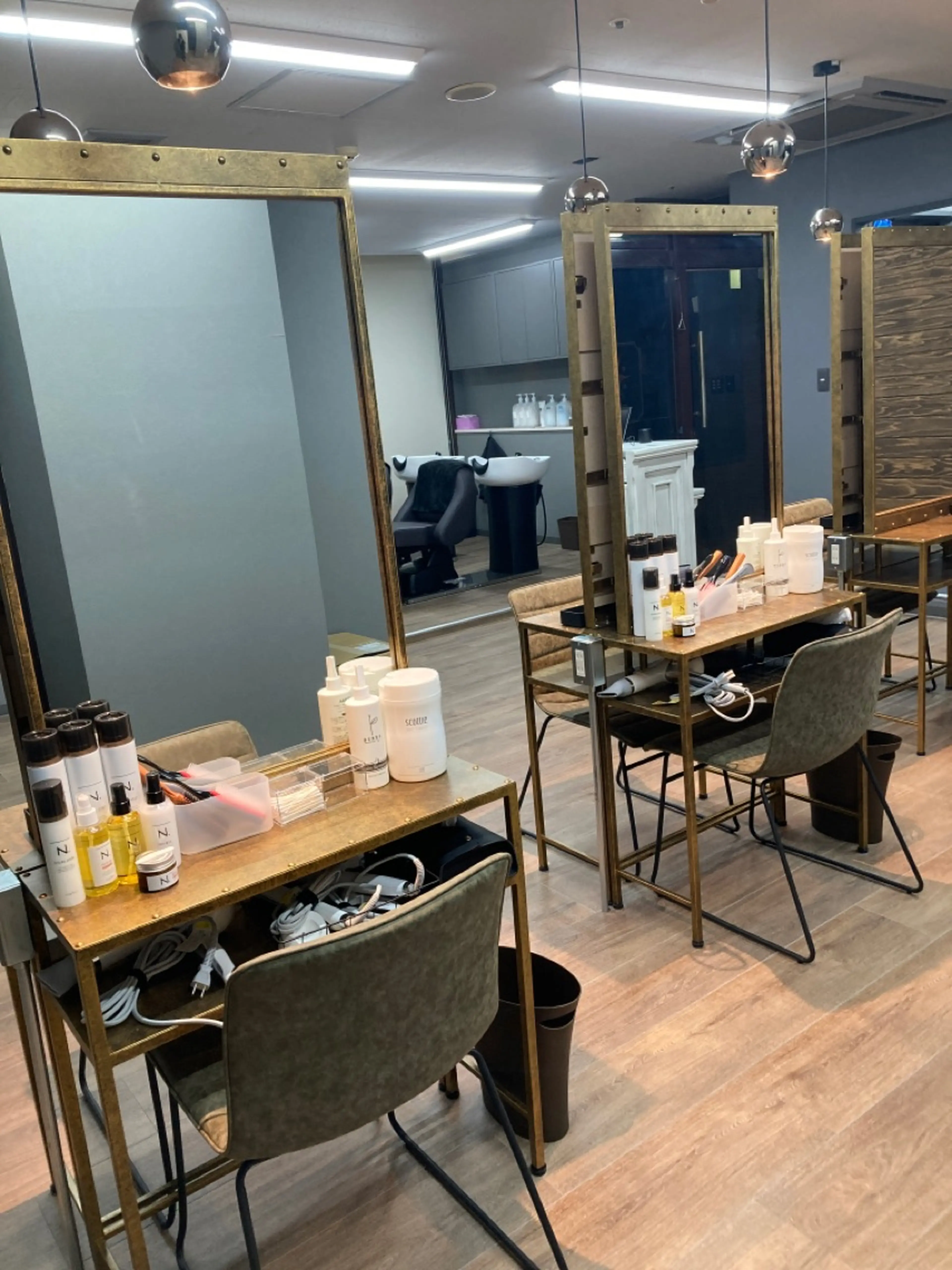 オーガニックヘアーカラー専門店colors labo久屋大通店の内観・外観3