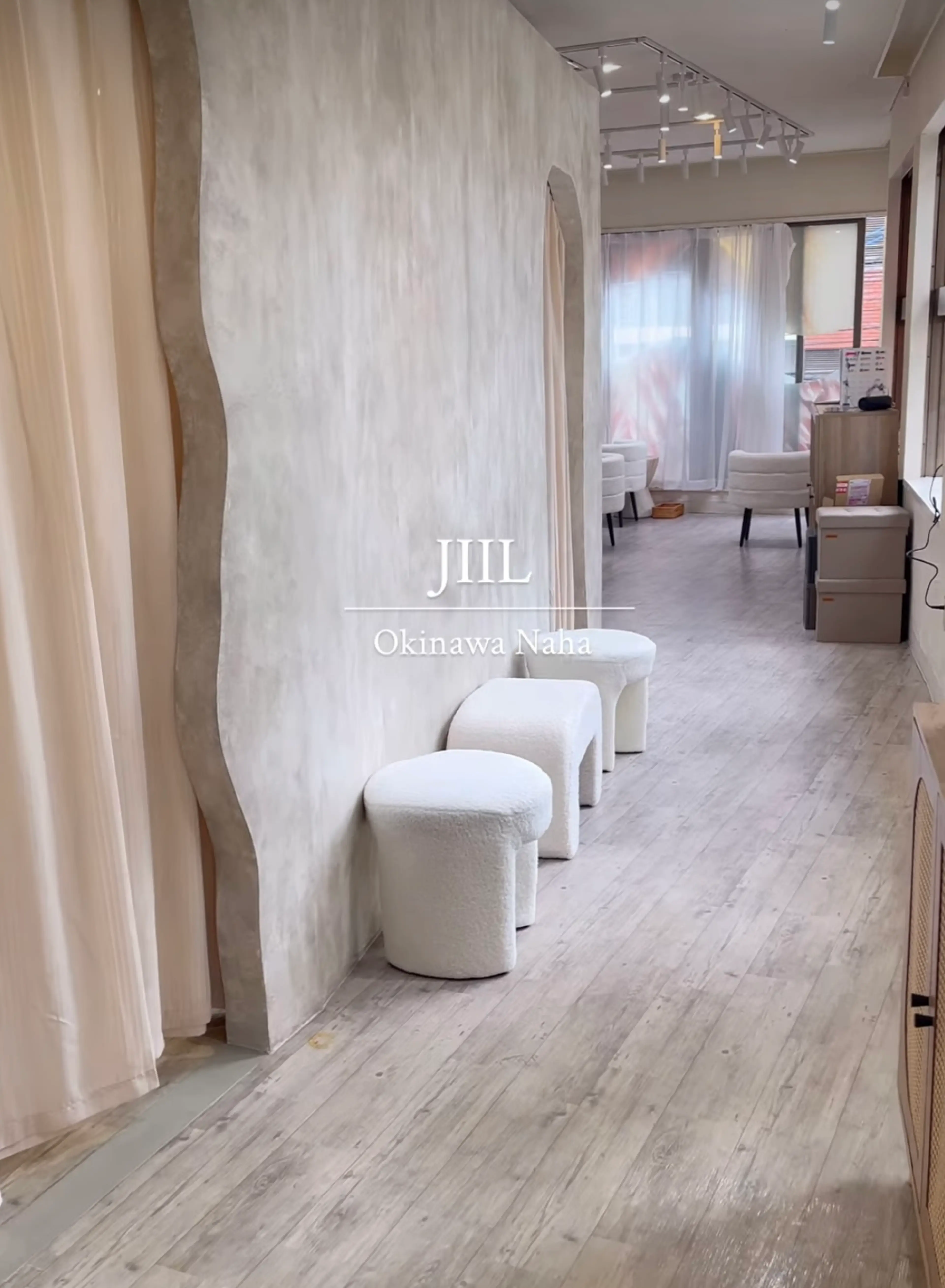 Nail & Eyelash【JIIL】那覇泉崎店の内観・外観2