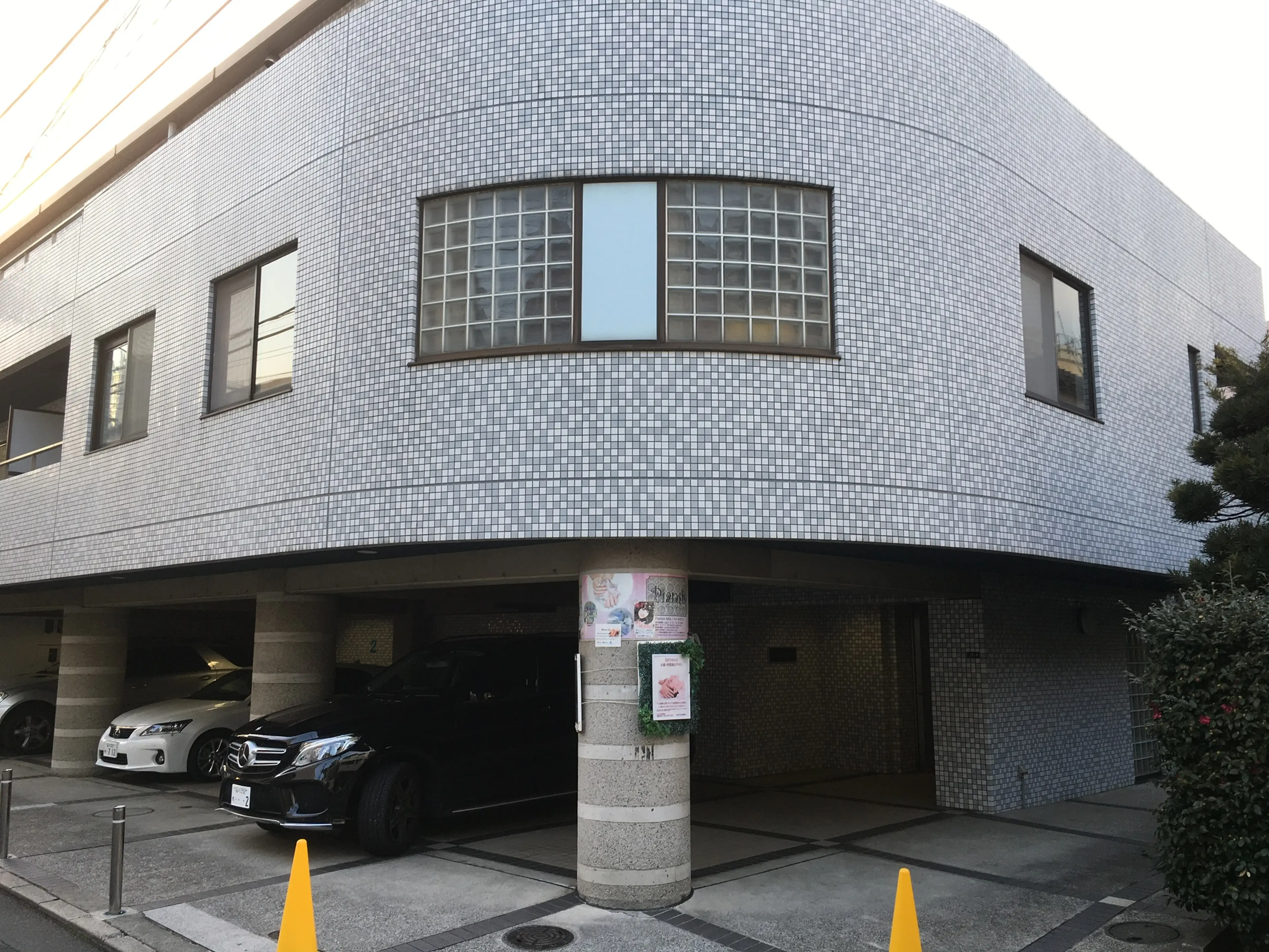 PD ビューティサロンの内観・外観1