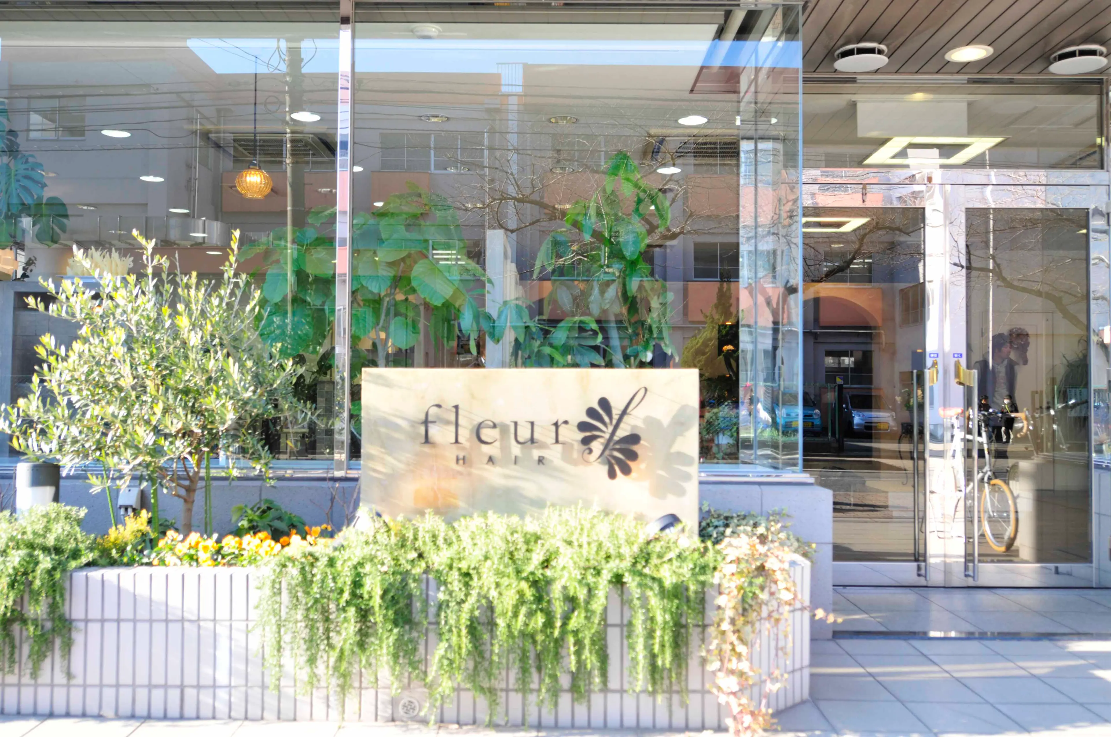 fleur HAIR 千葉店の内観・外観1
