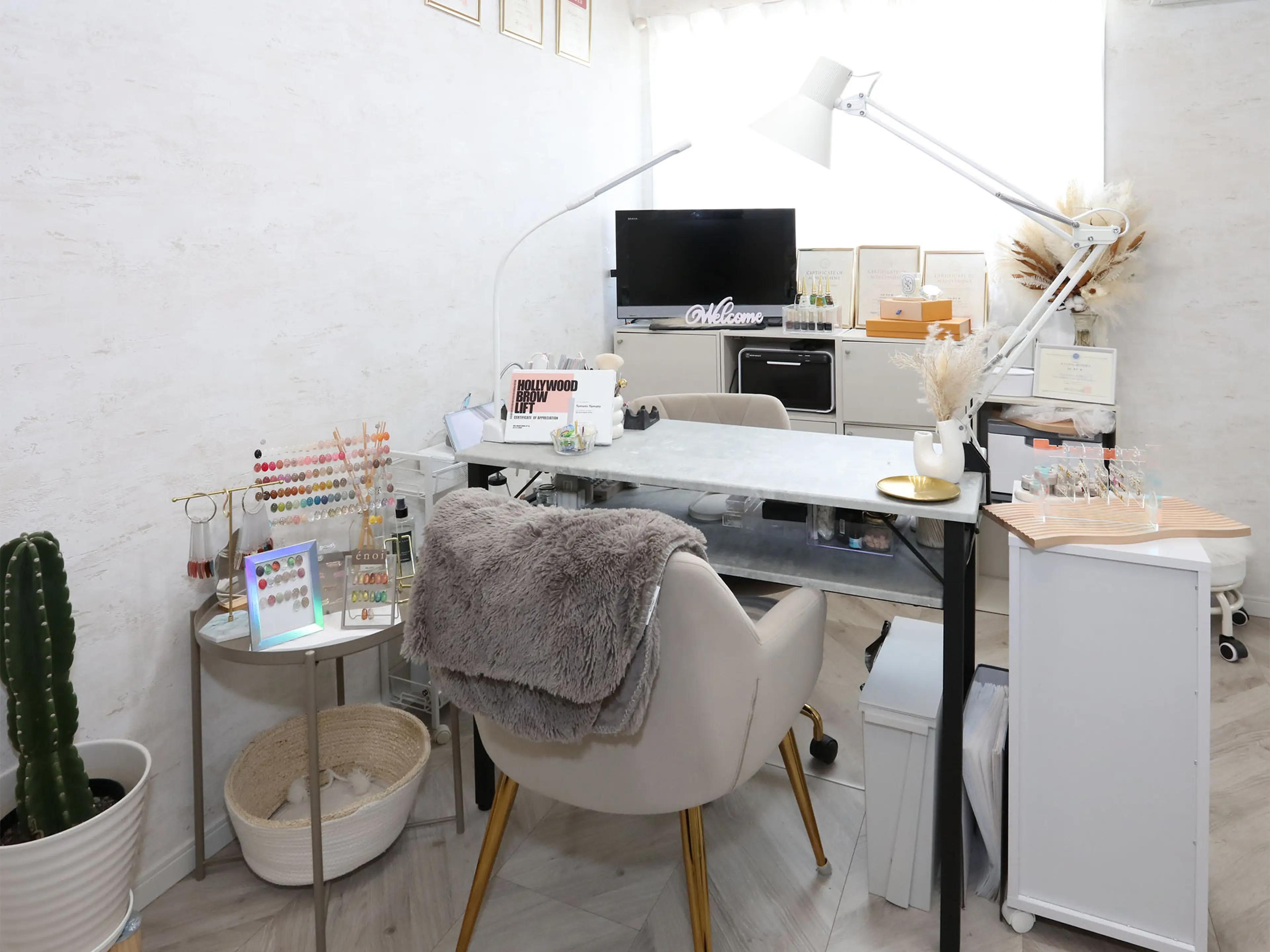 nail salonZou.の内観・外観1