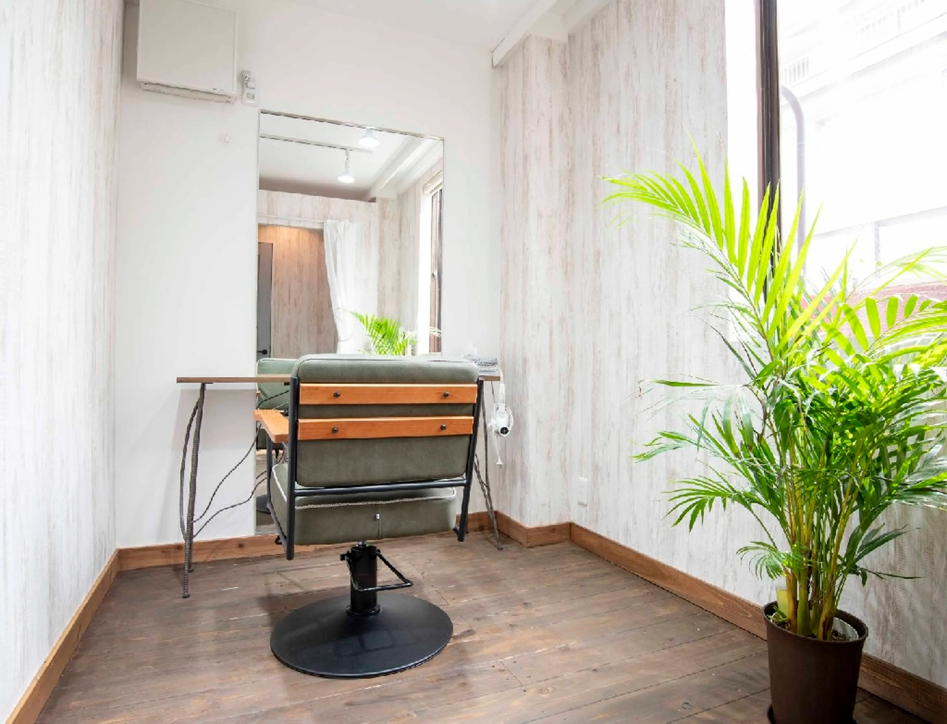 RAKT hairの内観・外観2