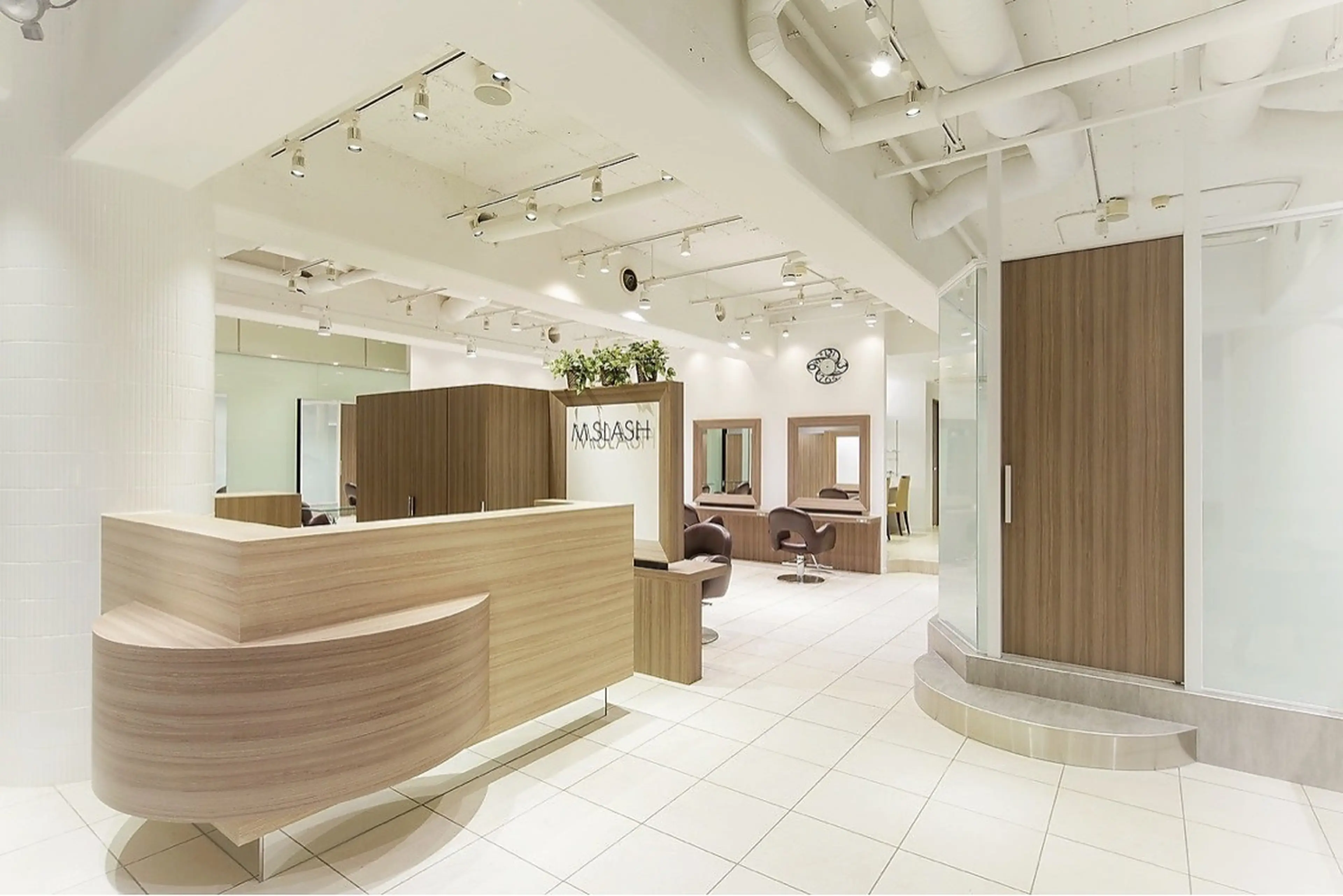 M.SLASH FIELの内観・外観1