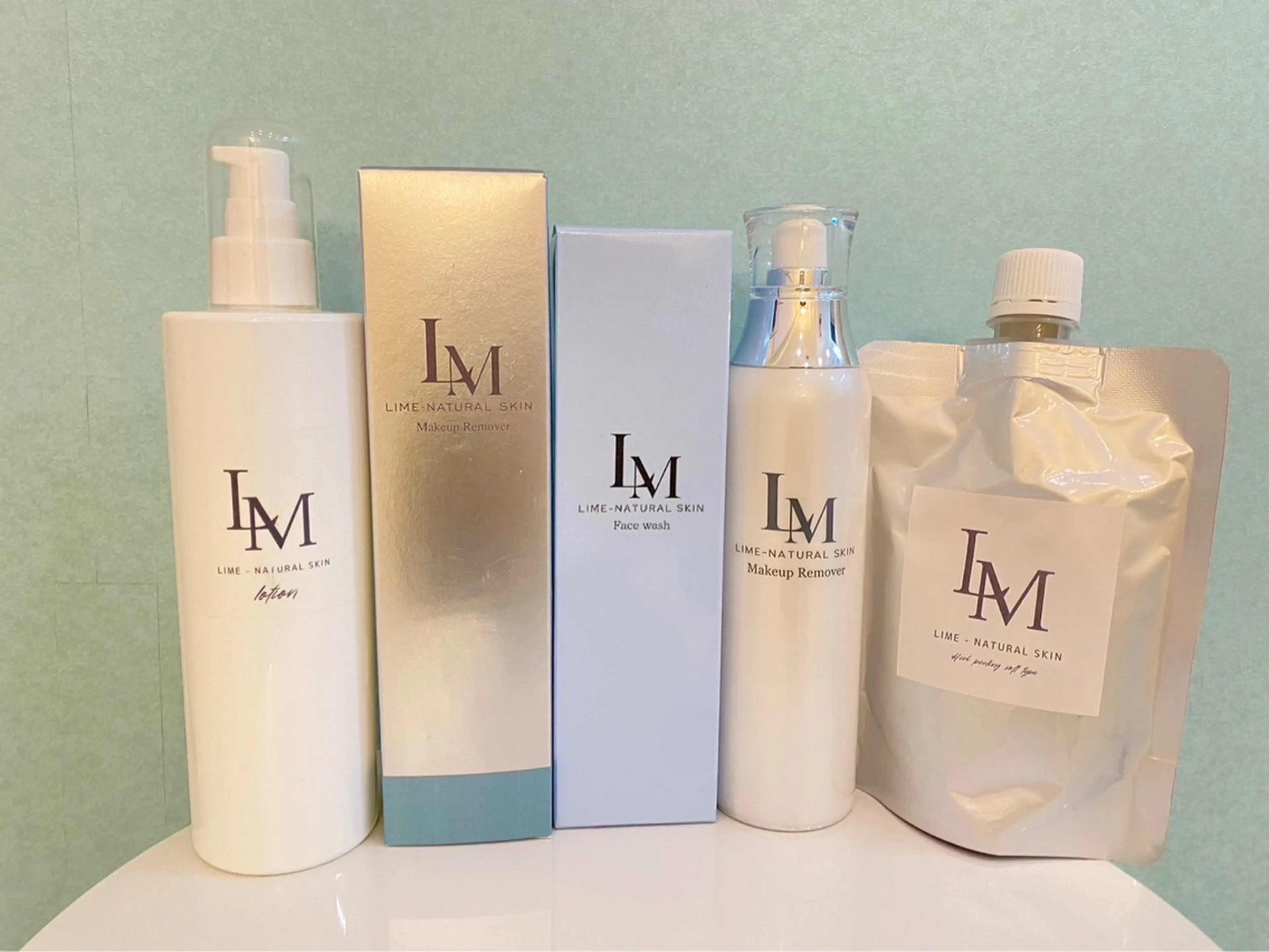 ハイフ・ハーブピーリング専門店LIME新宿三丁目店の内観・外観2