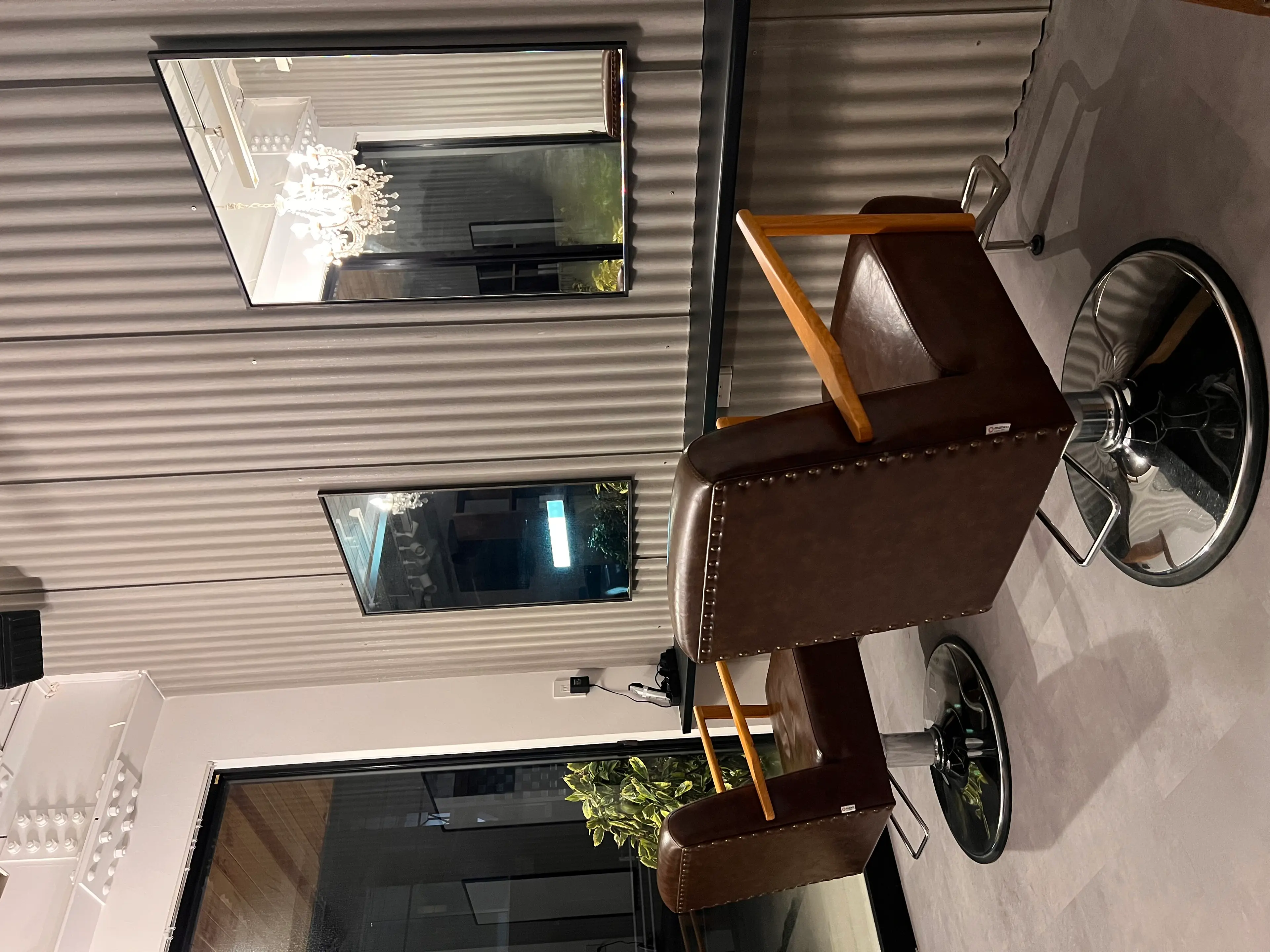 MARDIGRASの内観・外観2