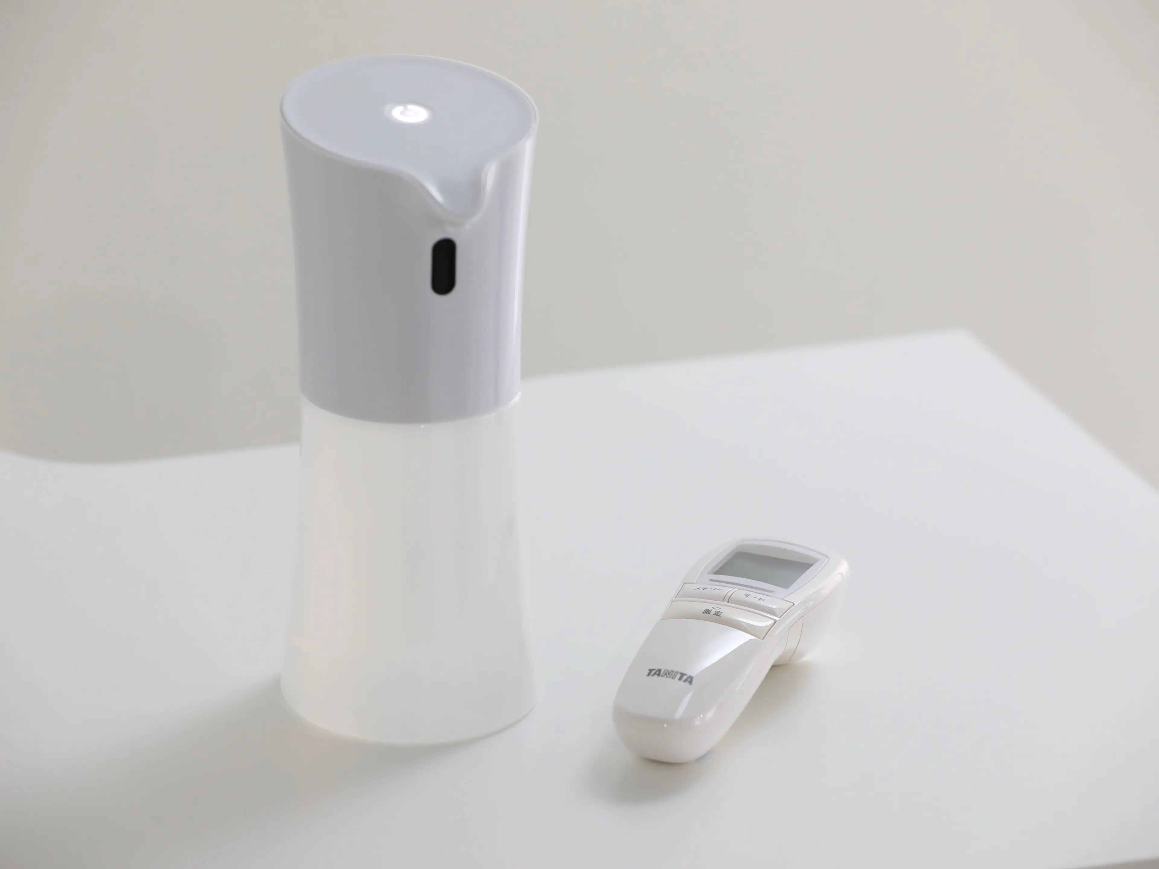 VIOLA 眉毛×ネイル×ラッシュアディクトの内観・外観2