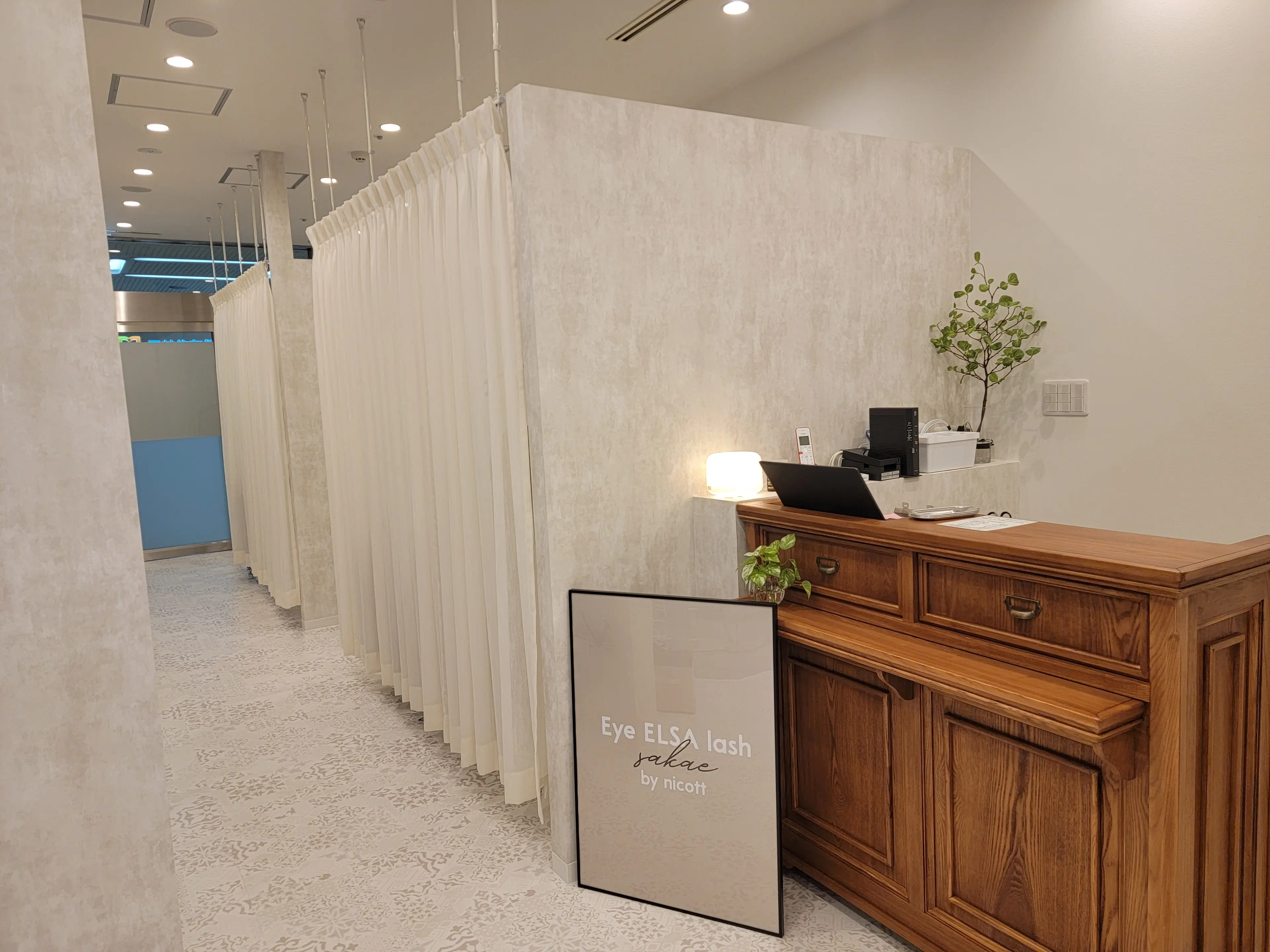Eye ELSA lash栄店の内観・外観2