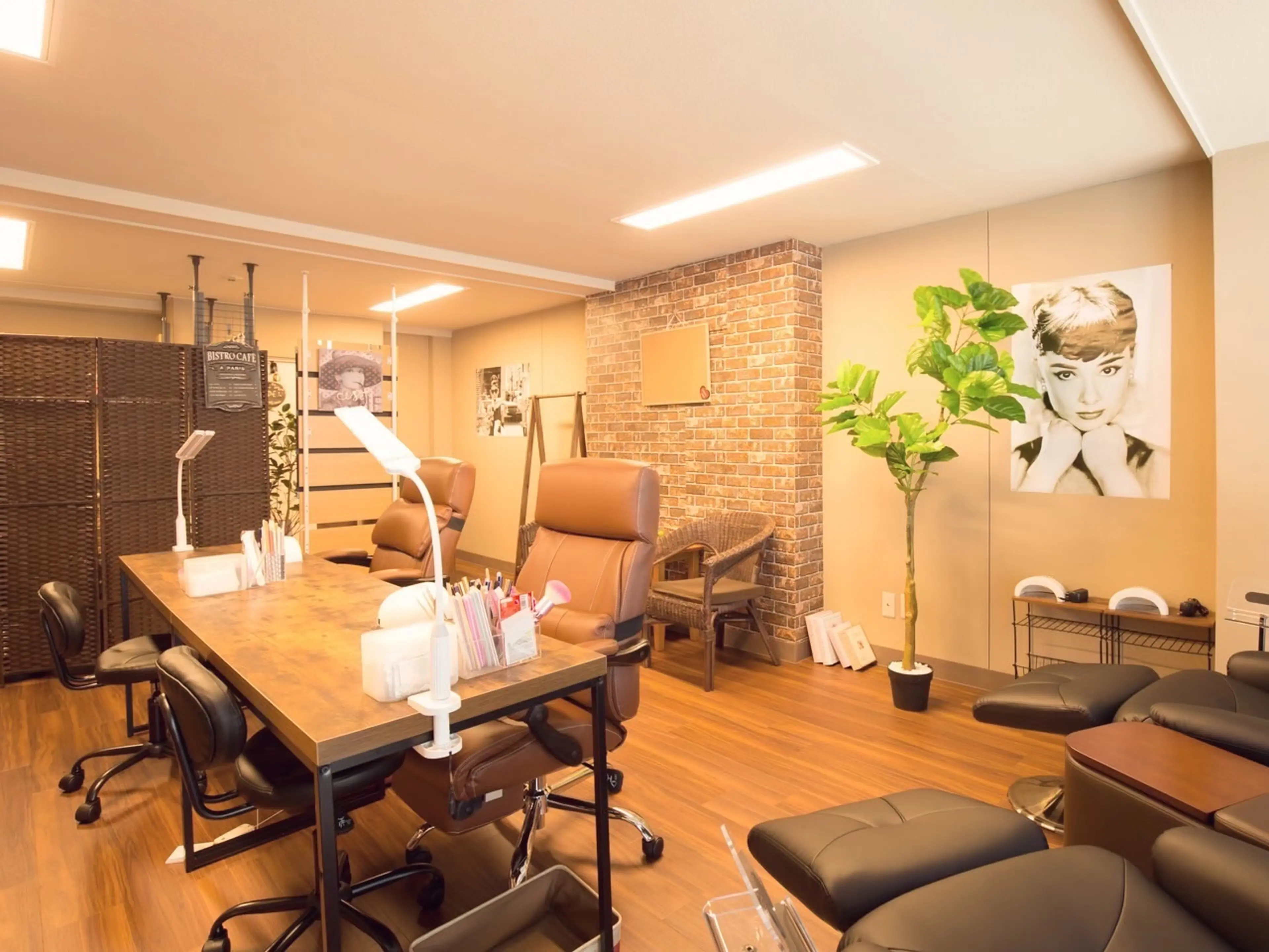 AYNIL アイニルの内観・外観2