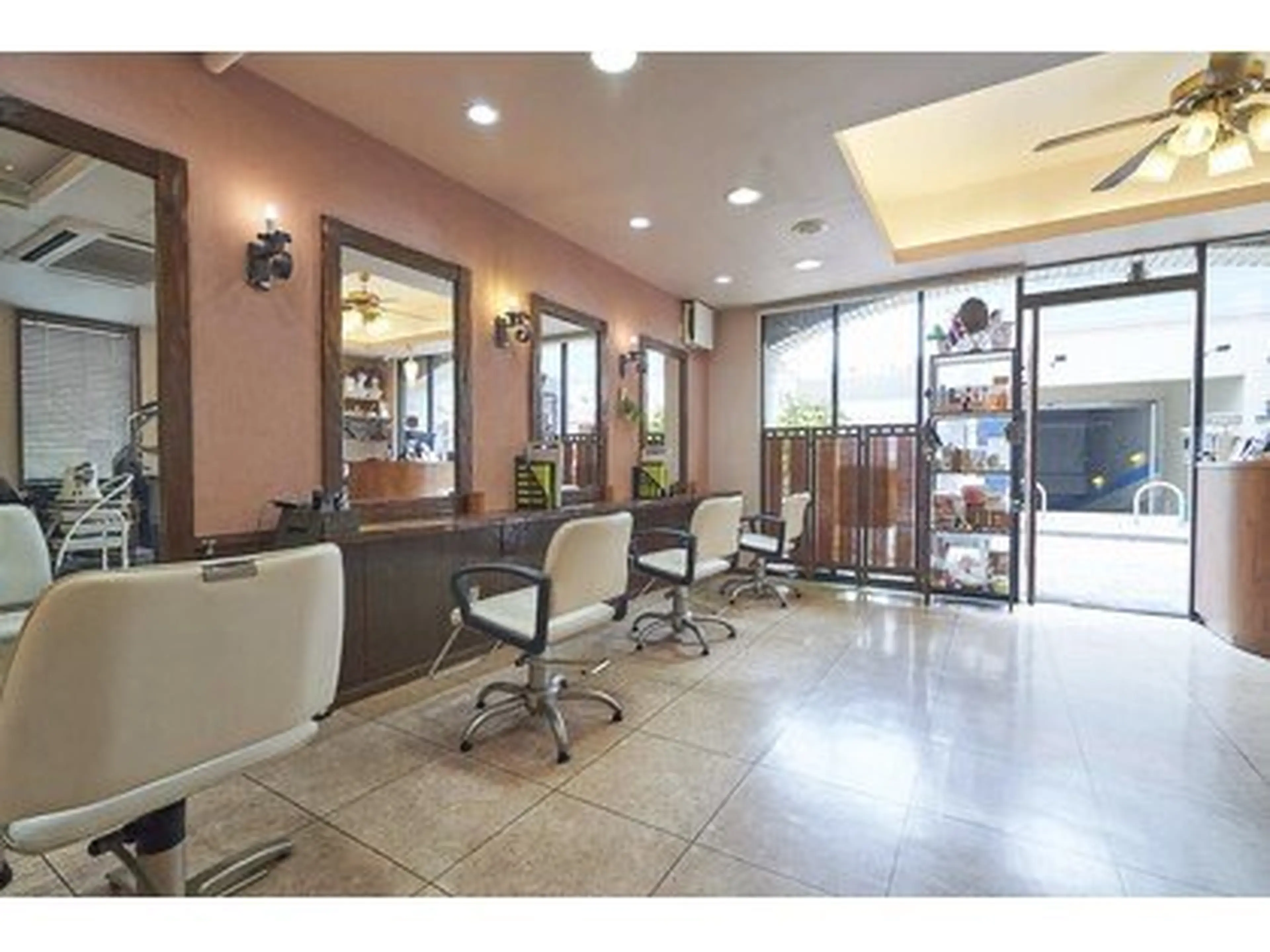 Ria Ankh【リア アンク】の内観・外観2