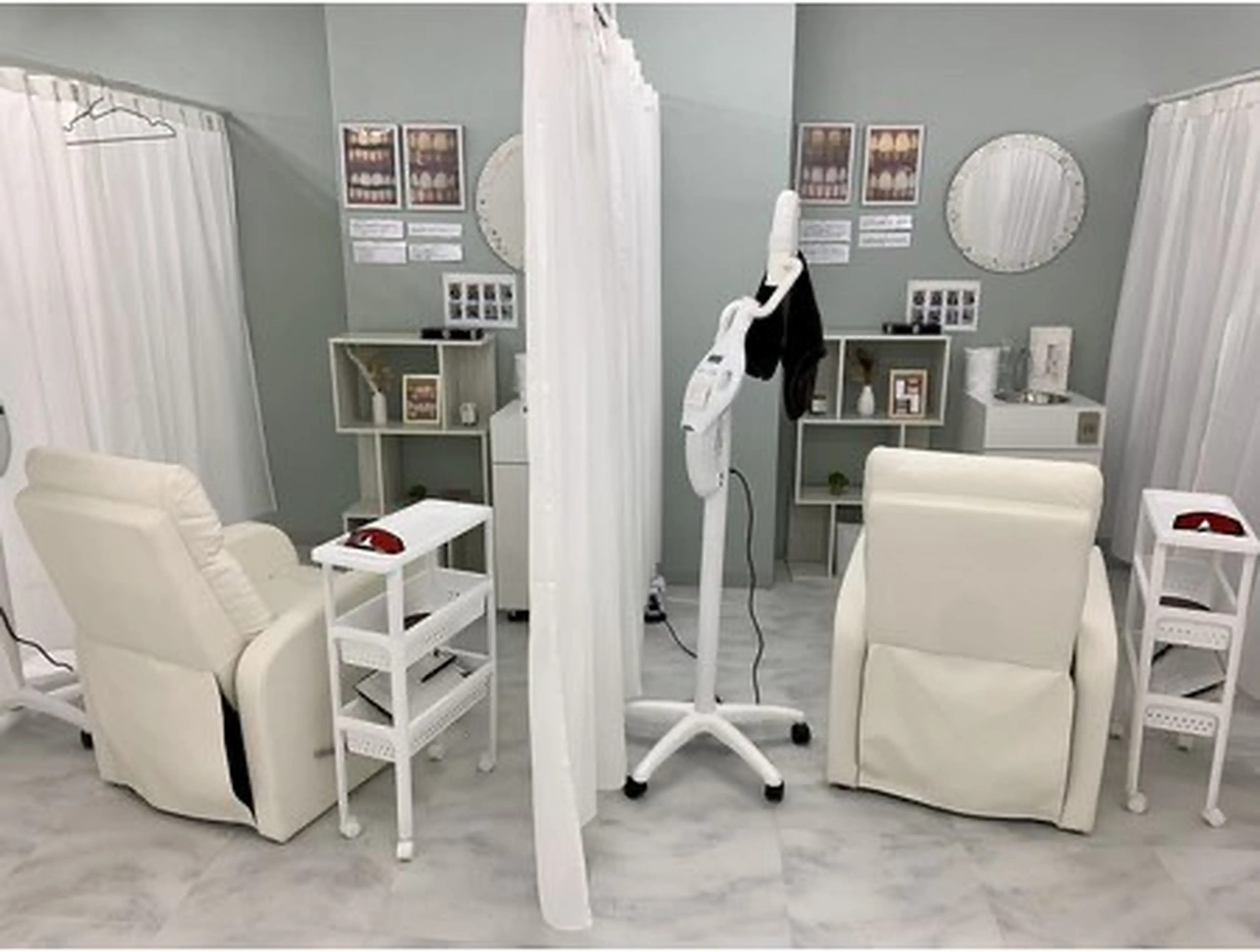 ホワイトニングショップ大阪枚方店の内観・外観1