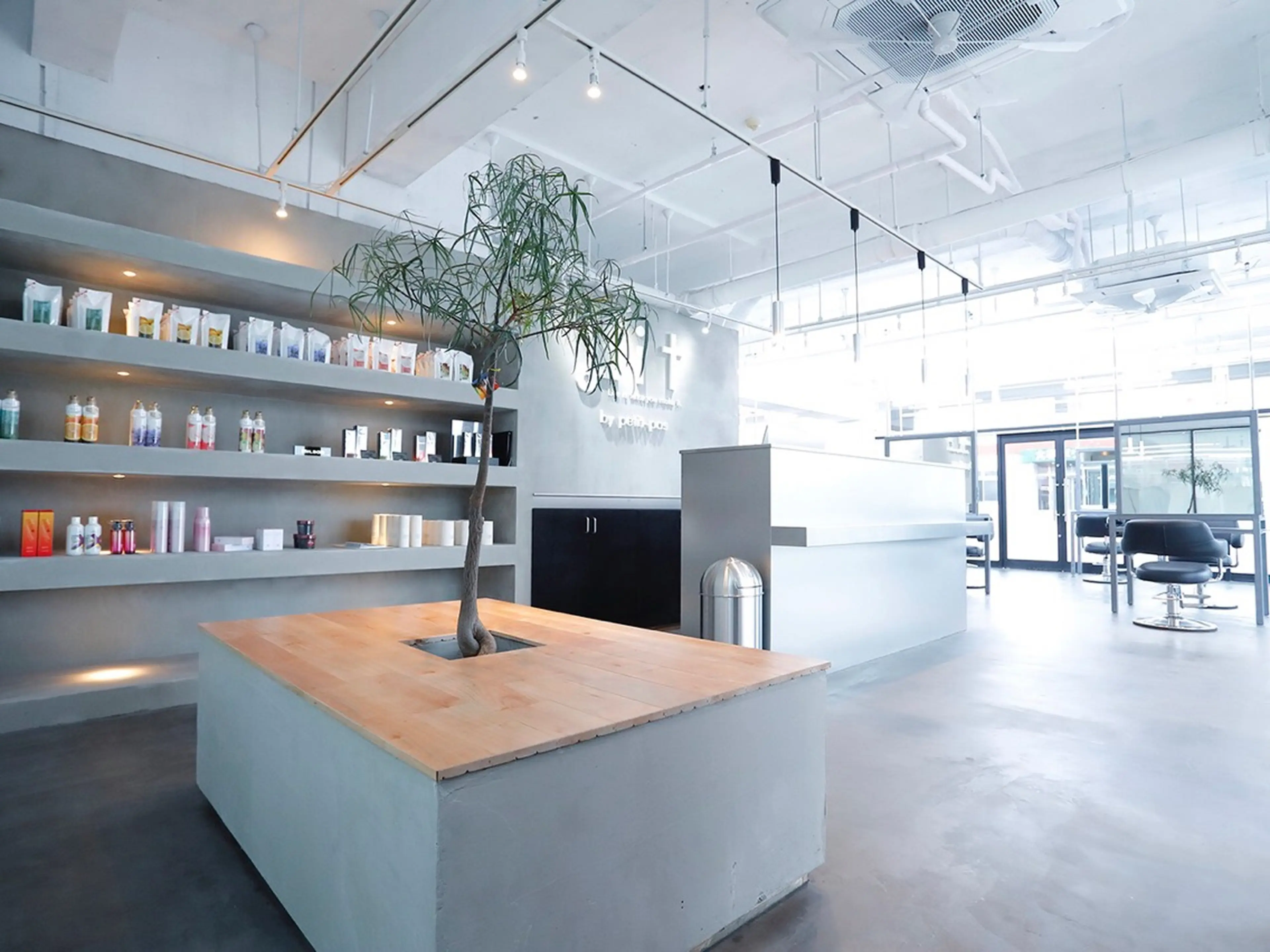 rad...  by petit-pas Men's Salonの内観・外観2