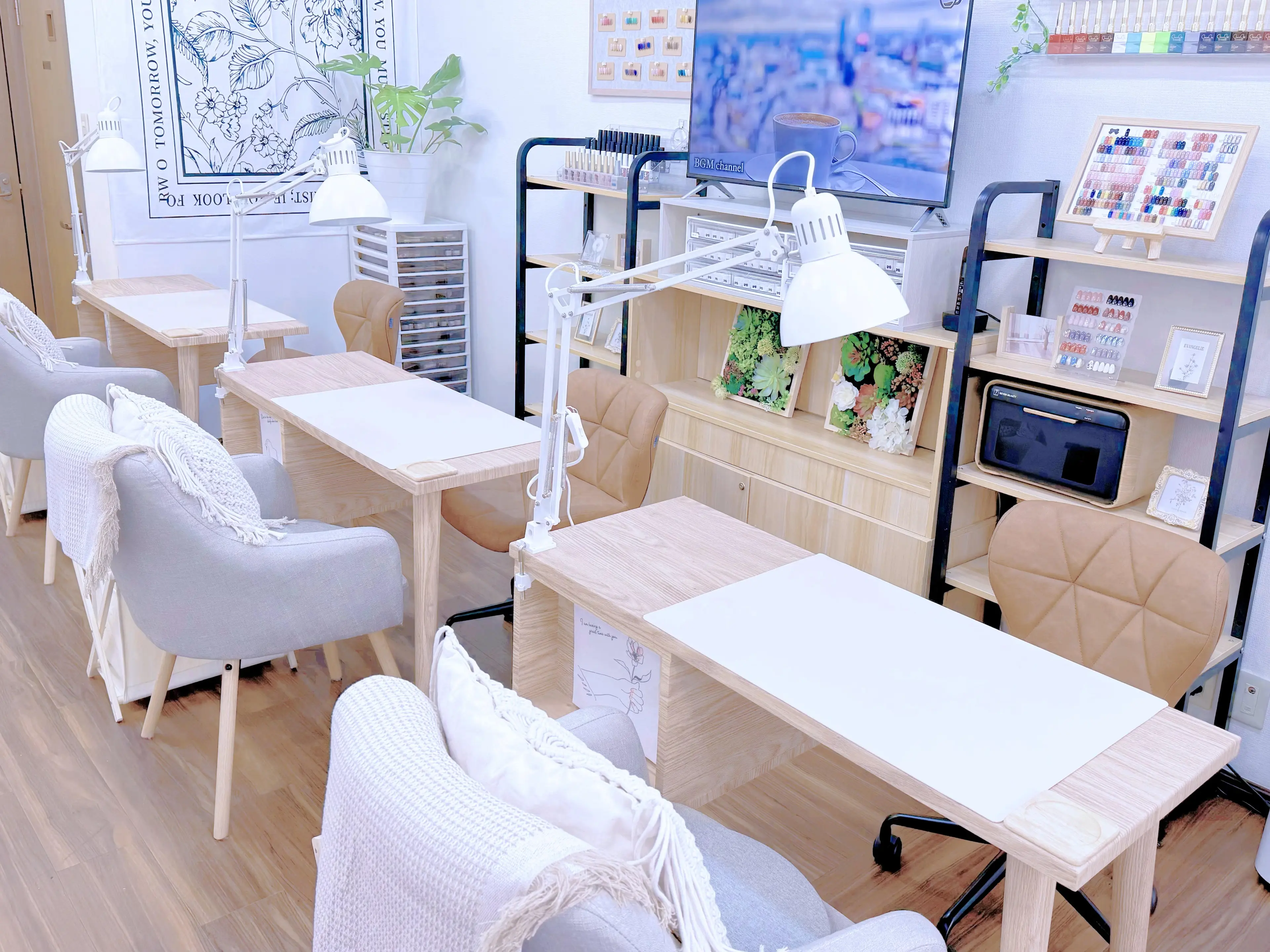 Rani Nailの内観・外観2