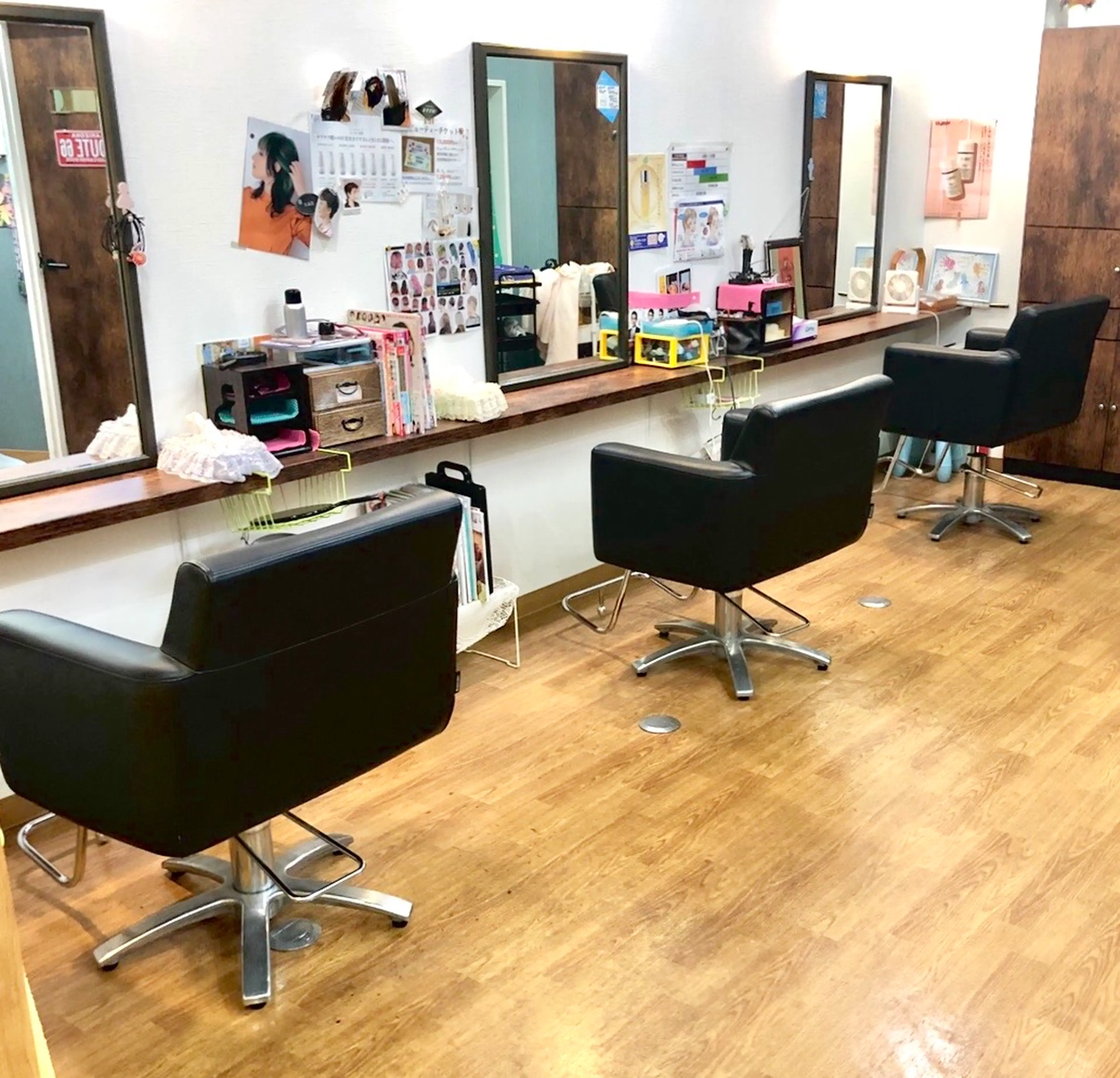 すずき美容室の内観・外観1