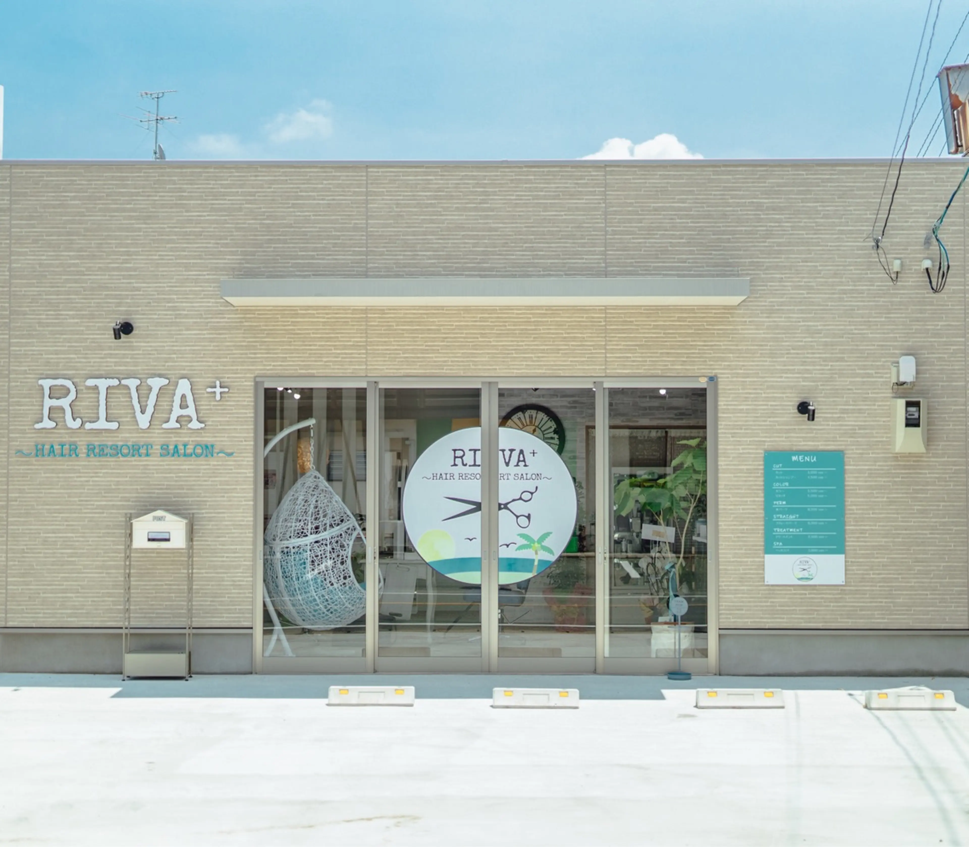 RIVA+の内観・外観1