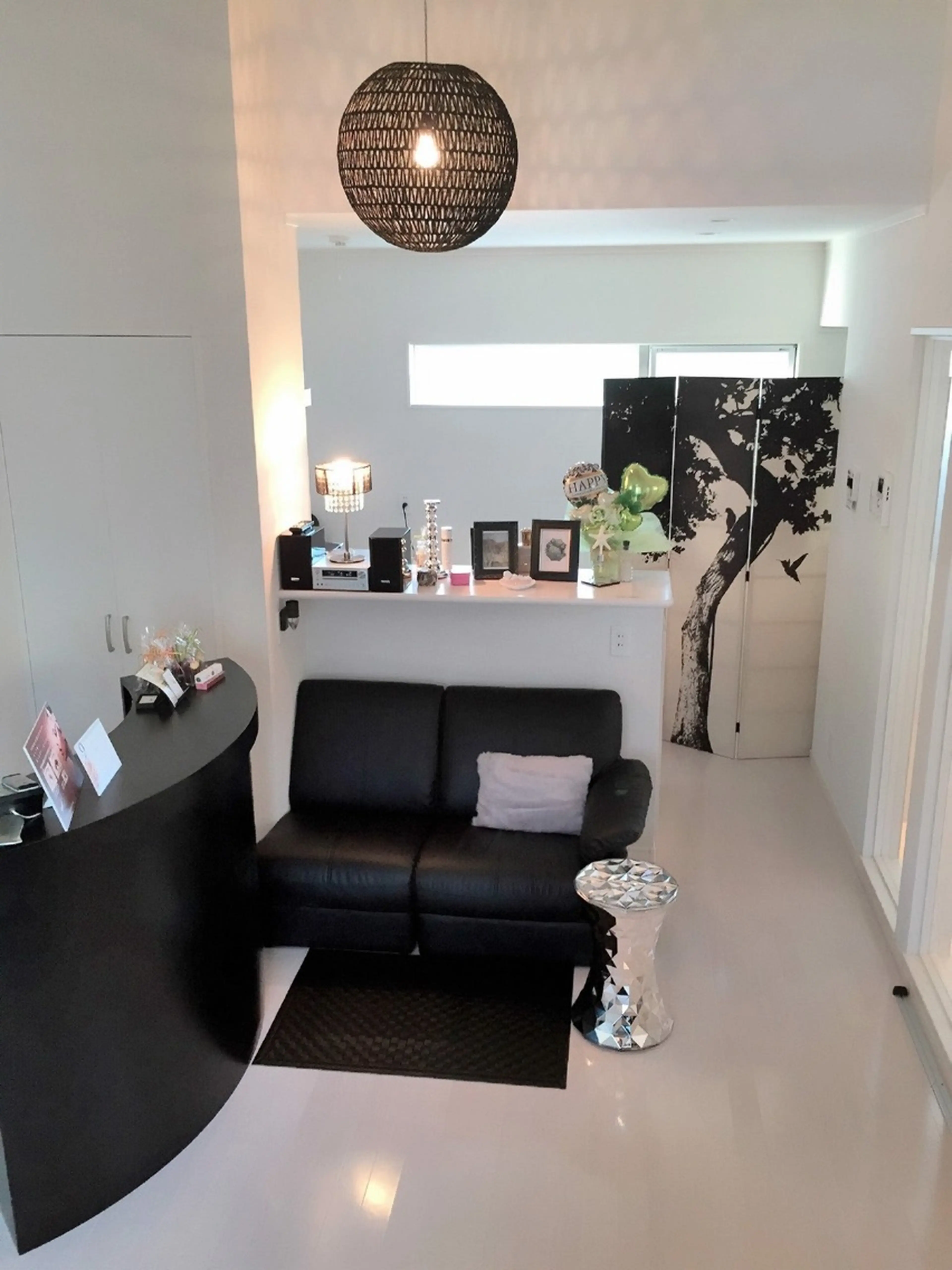 エティンセラーの内観・外観2