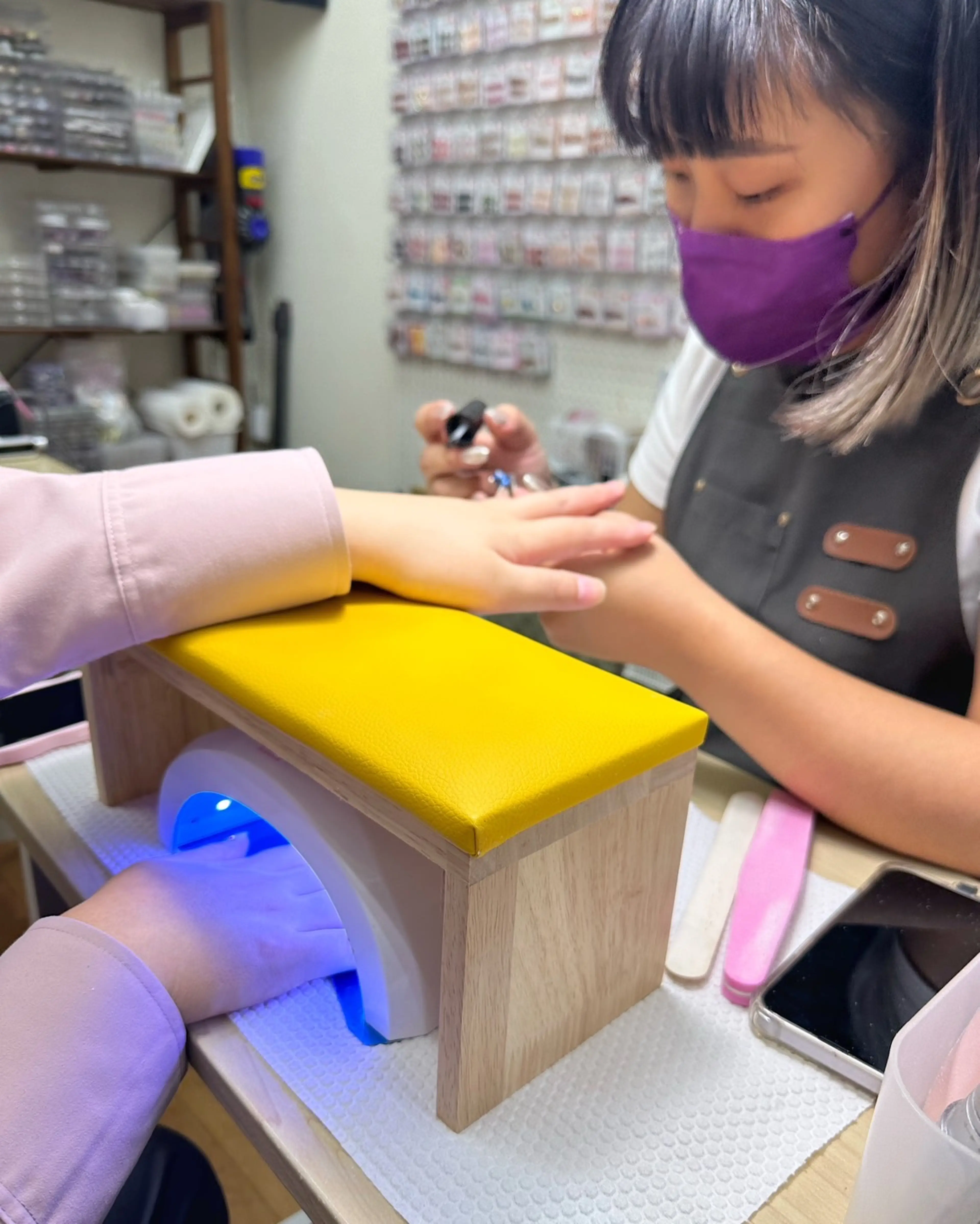 ラクネイルサロン池袋の内観・外観3