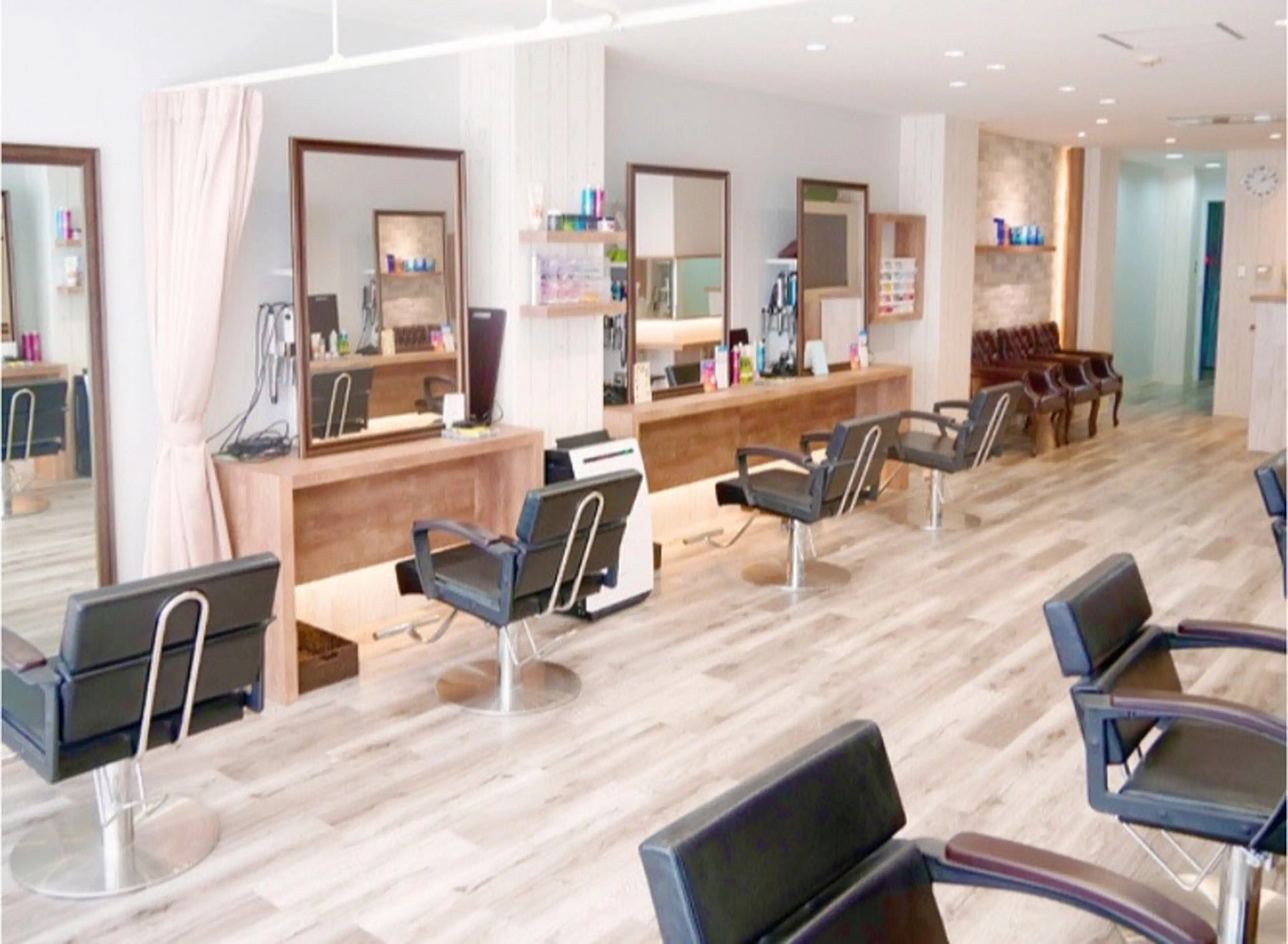 aries区役所店の内観・外観1