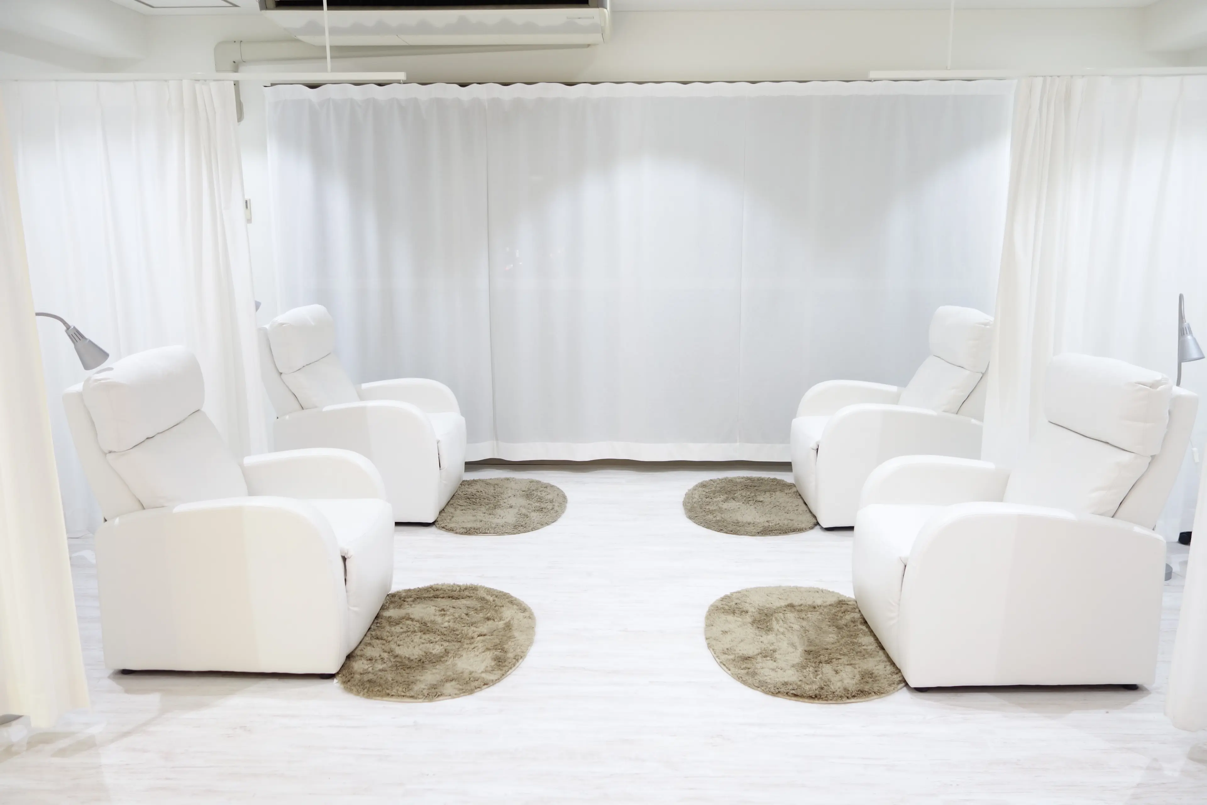 マツエク&まつげパーマ専門店　LUMINA名古屋栄店の内観・外観3