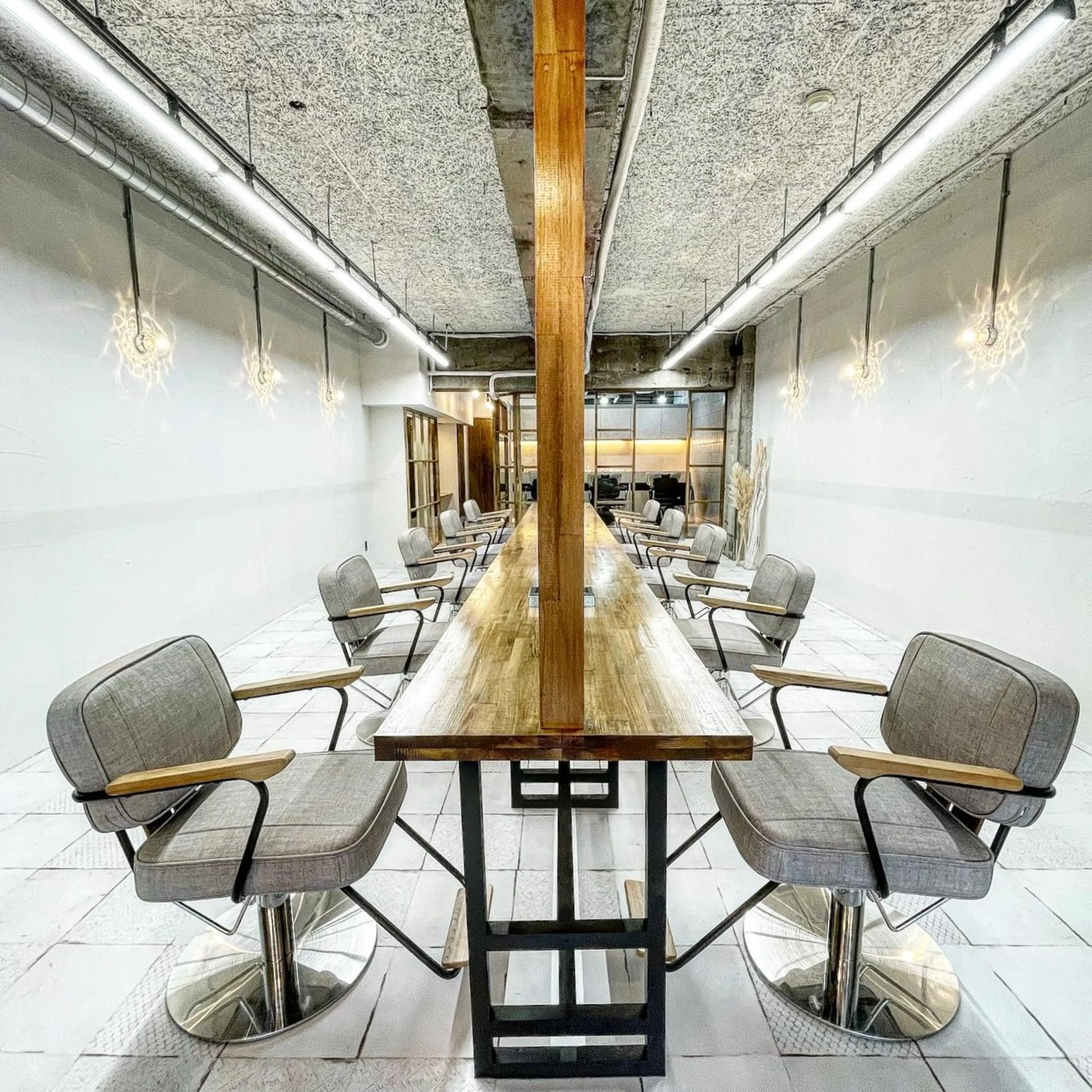 ANGELICA 岡山店の内観・外観1