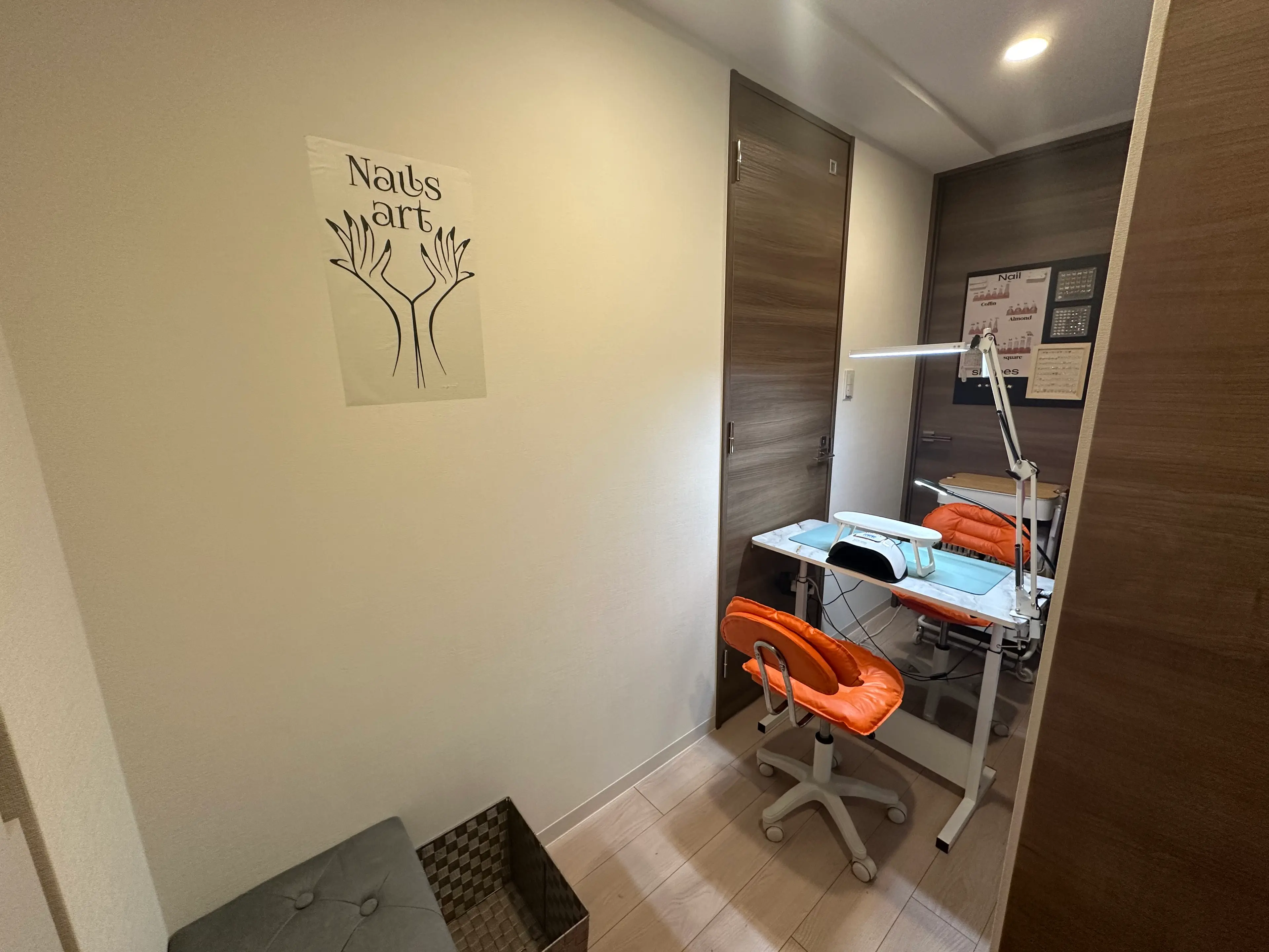 KURA_NAILの内観・外観1