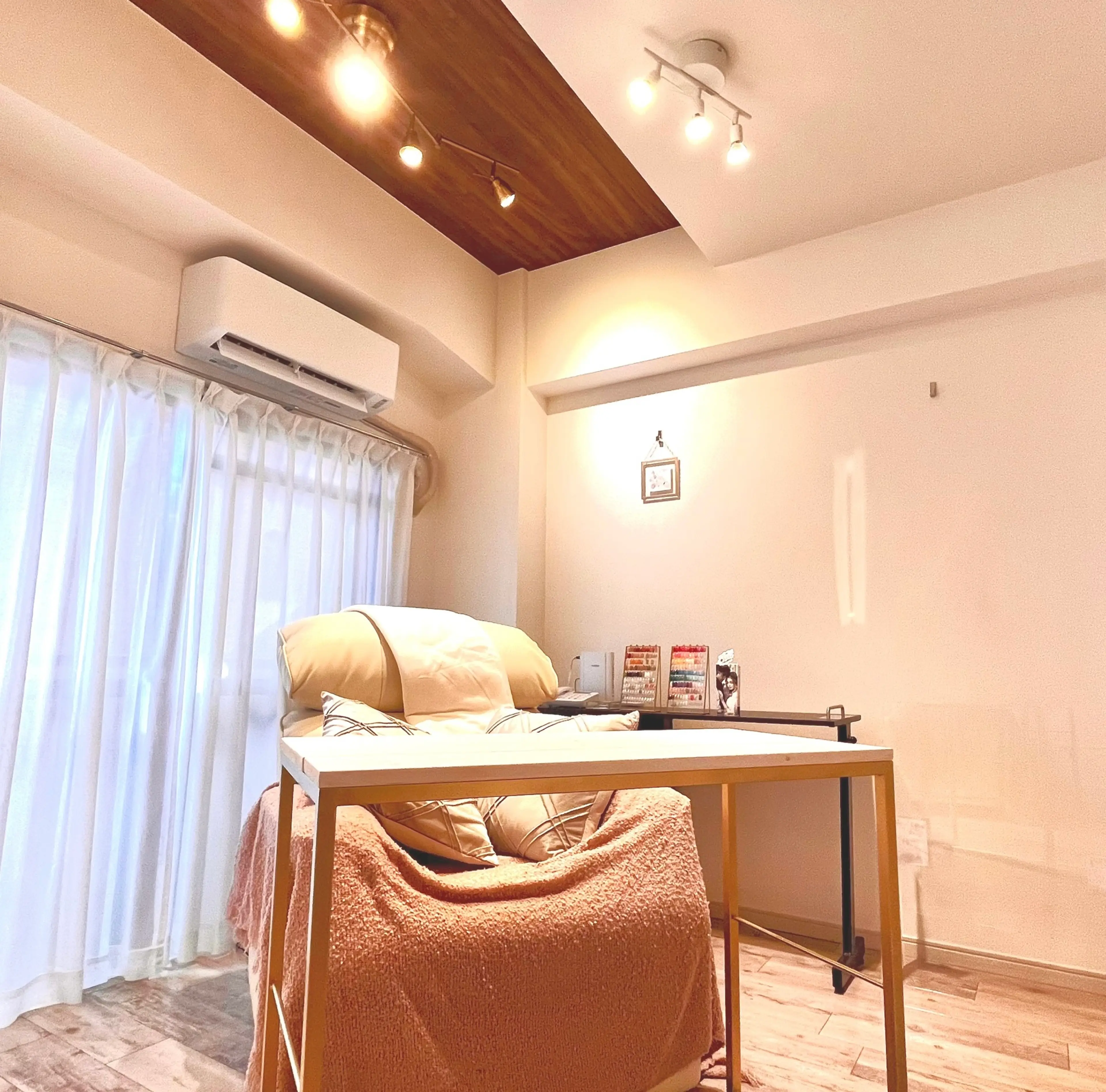 BIBInailの内観・外観2