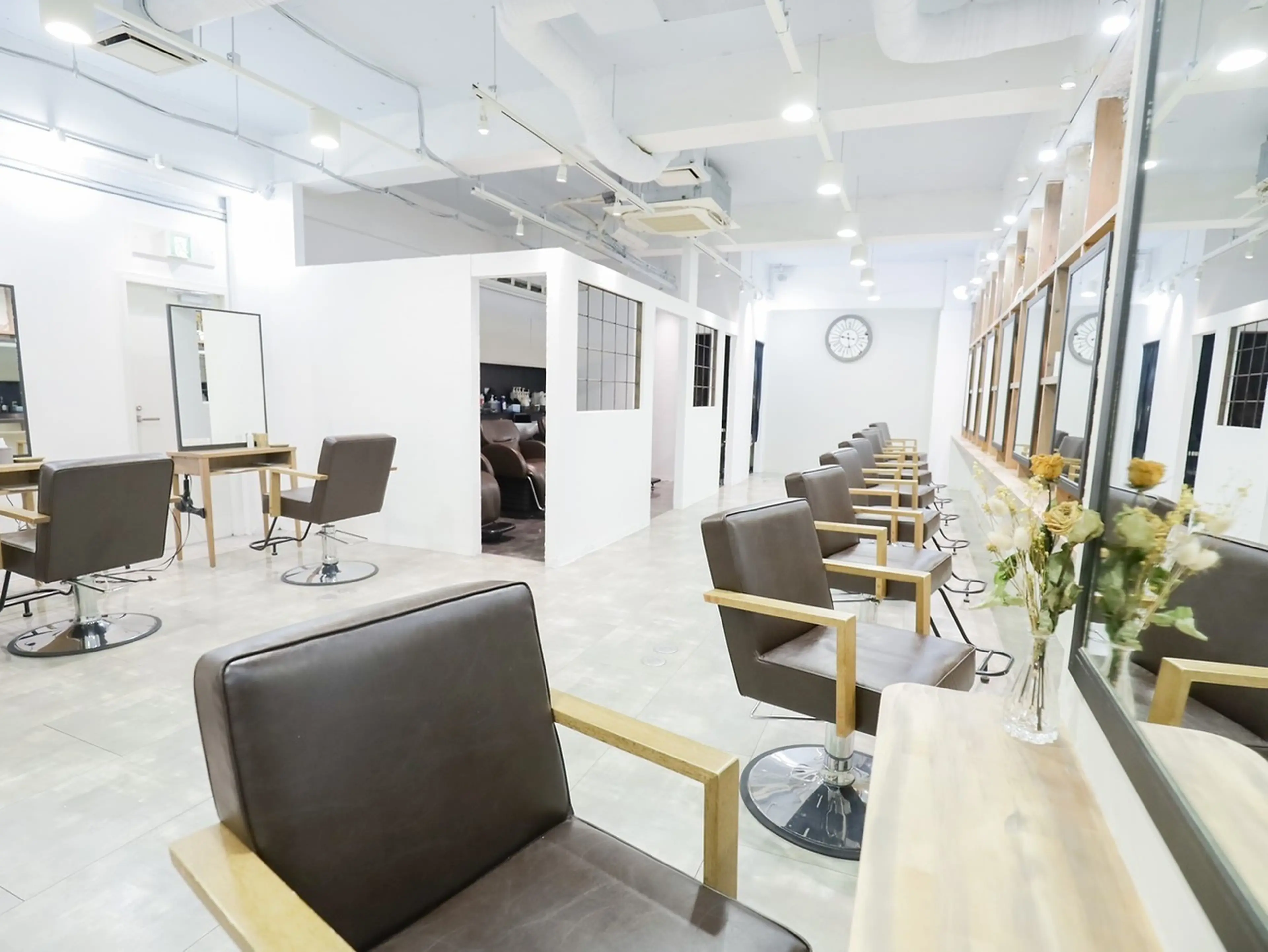 tetote江坂店の内観・外観1