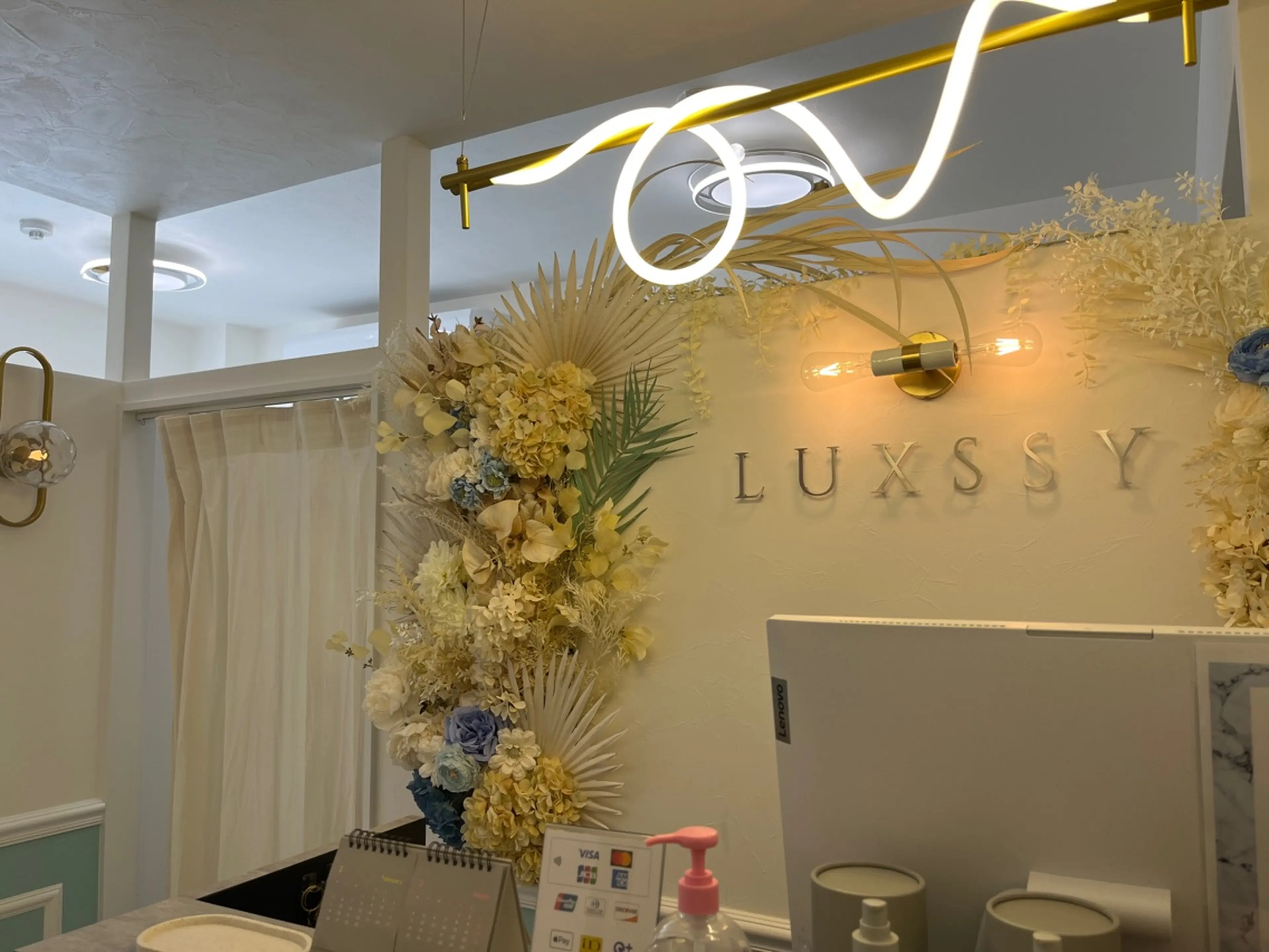 LUXSSY SHAVING BEAUTY SALON御徒町の内観・外観1