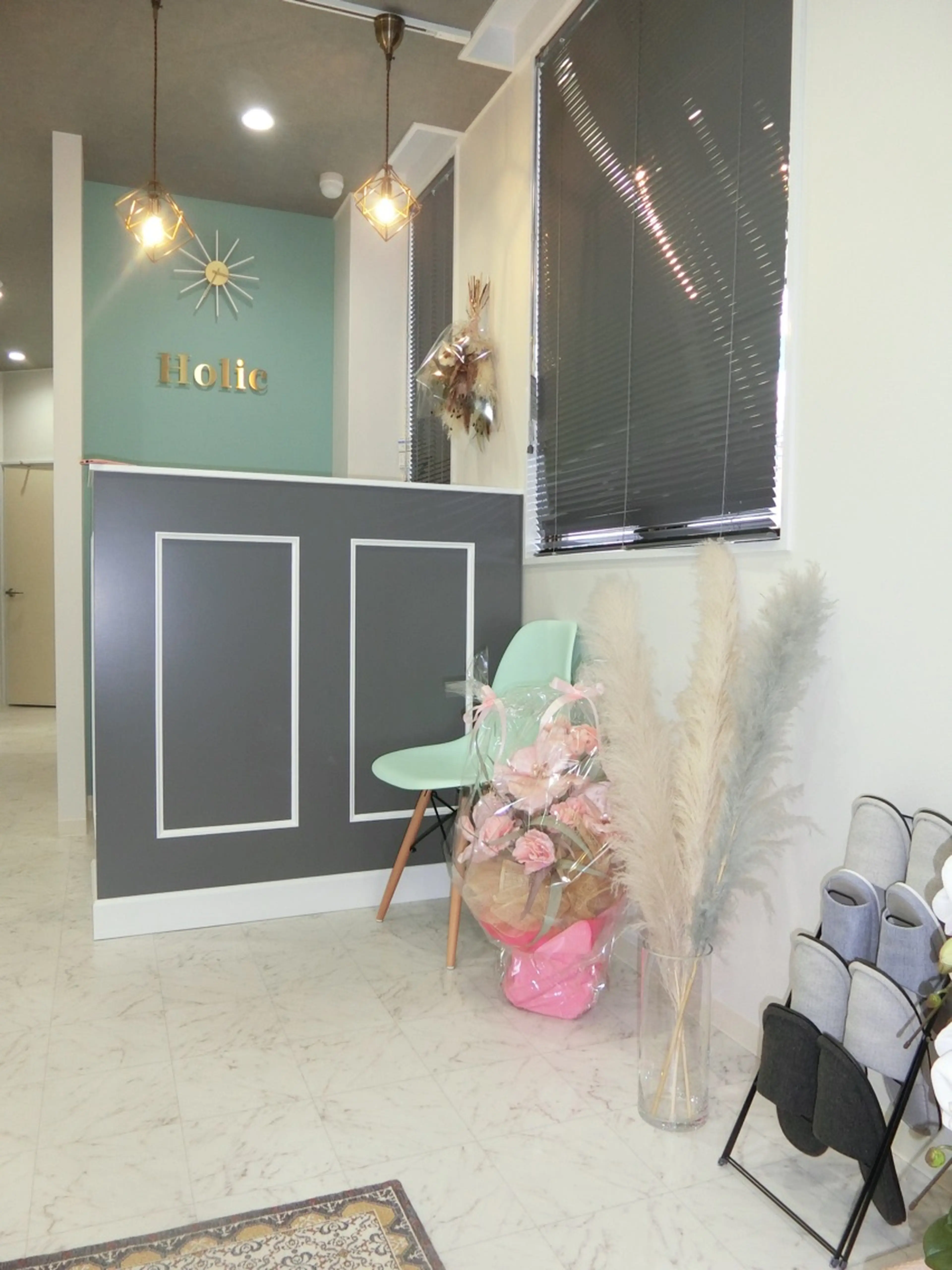 脱毛サロンHolicの内観・外観2