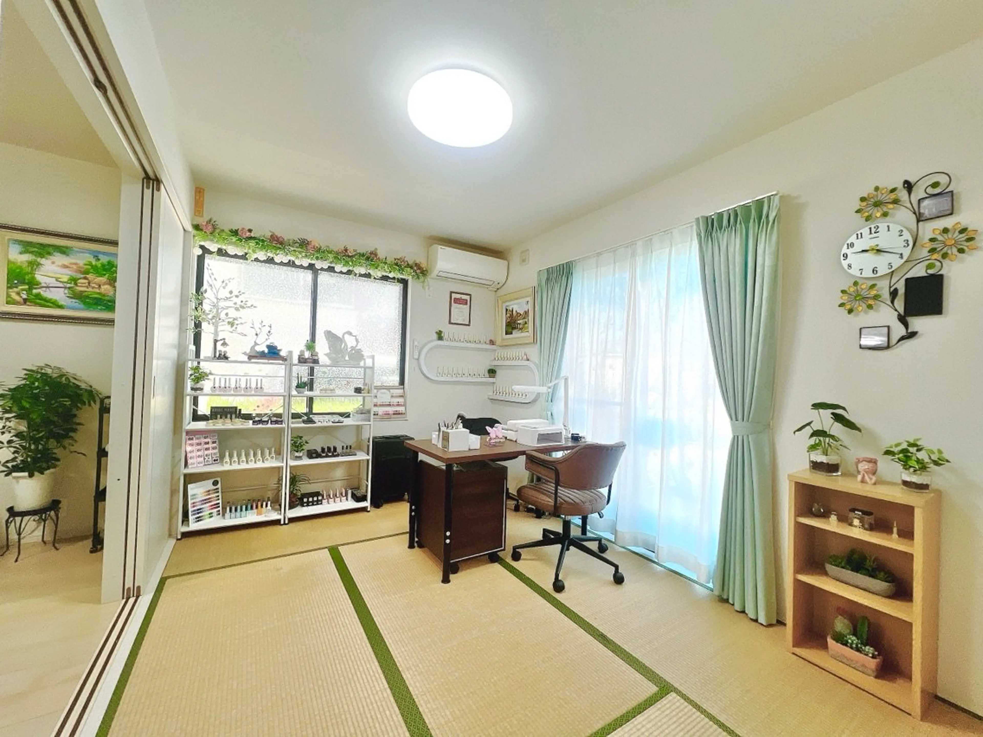 Himawarinailの内観・外観1