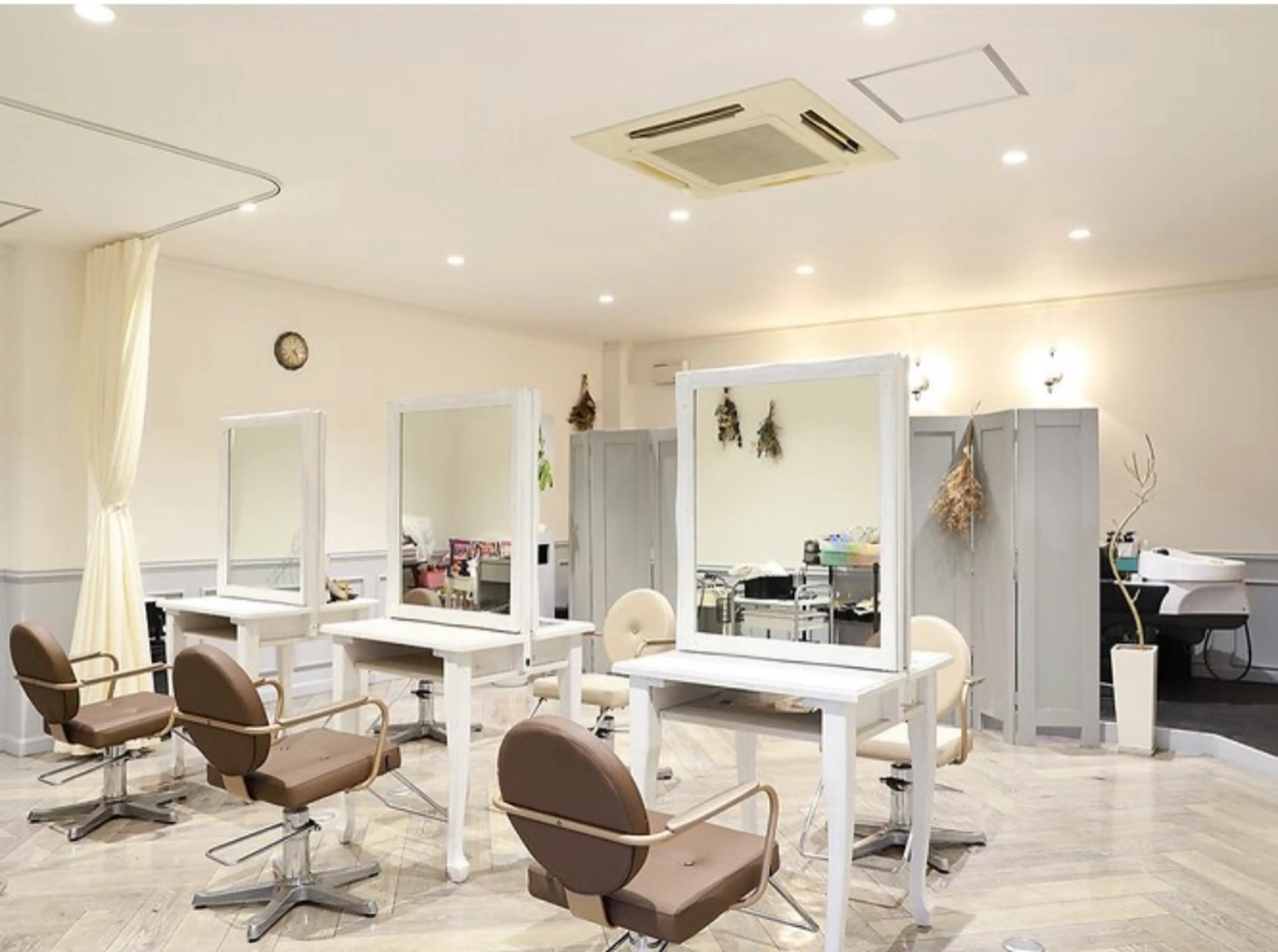 Lienの内観・外観1