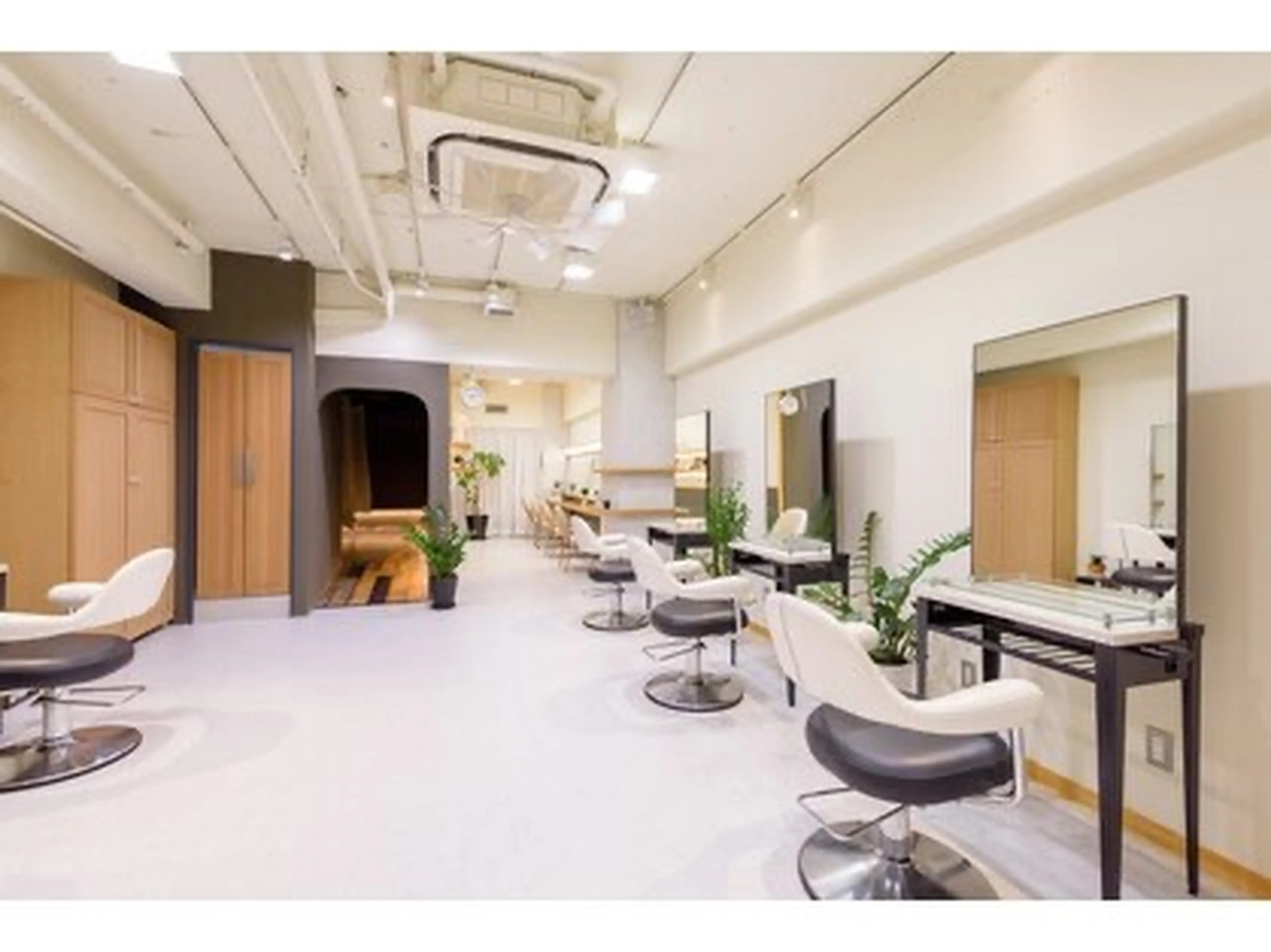 PRIMA 新宿の内観・外観1