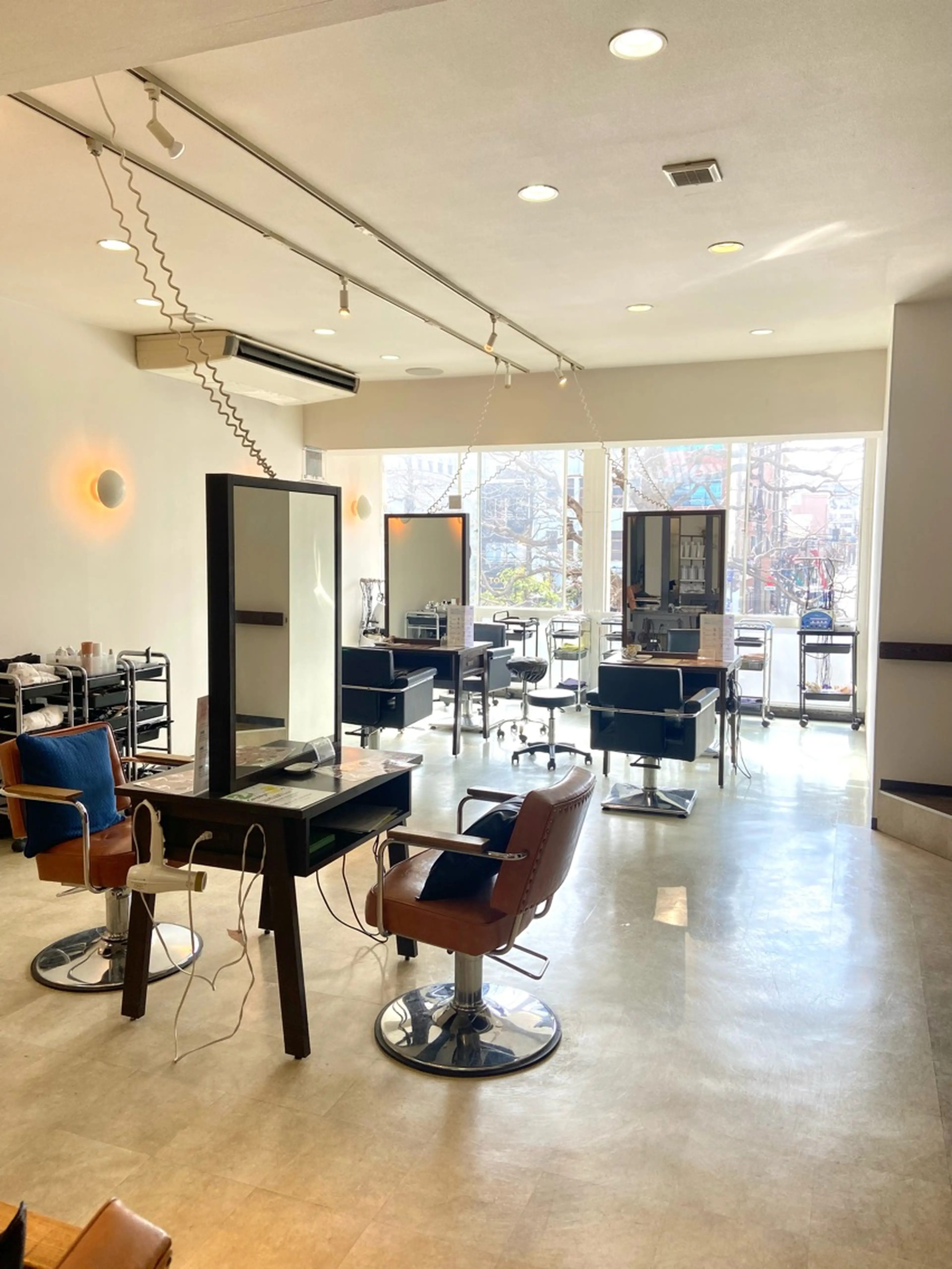 hair salon charmeの内観・外観3