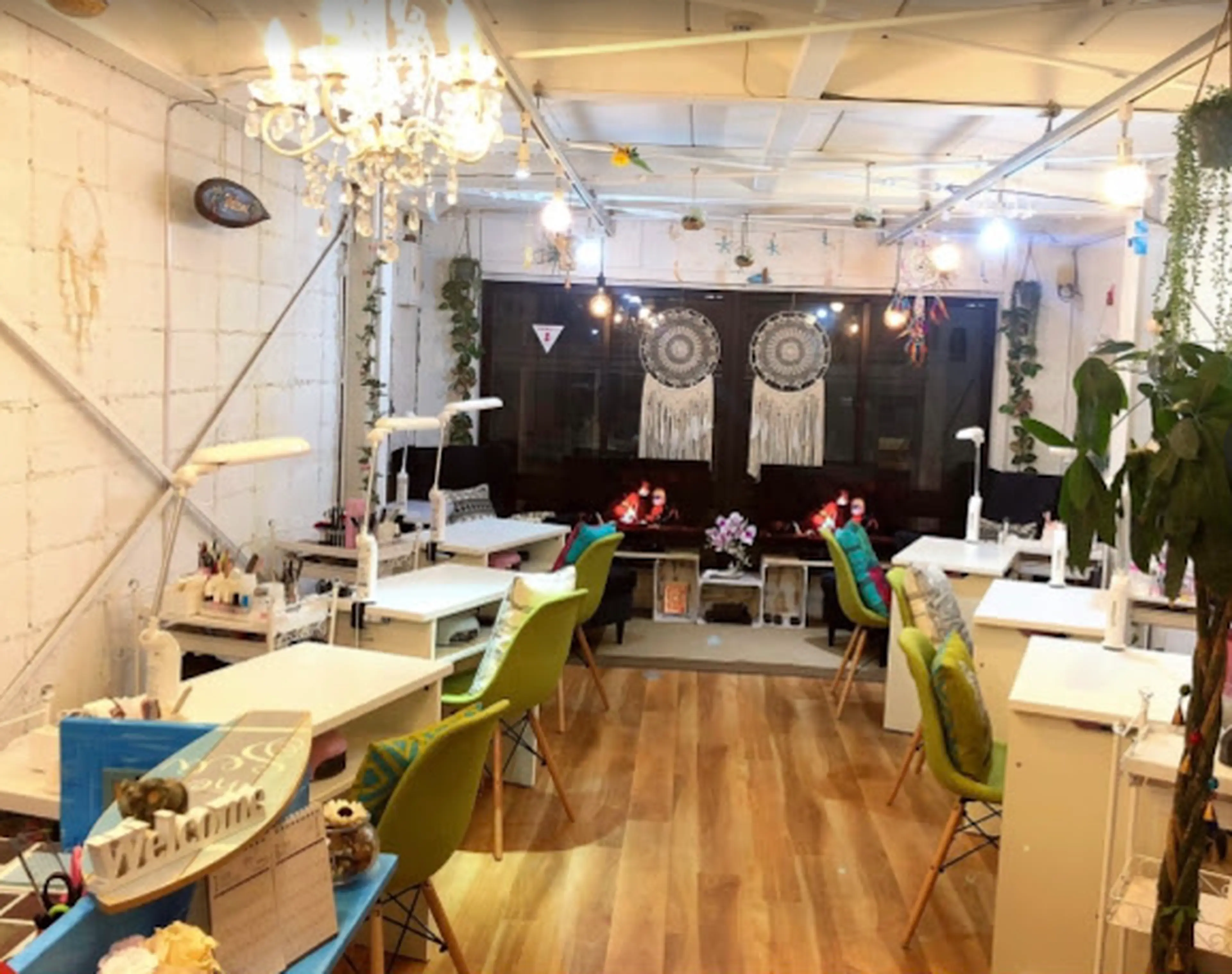 queen  nailsalonの内観・外観3