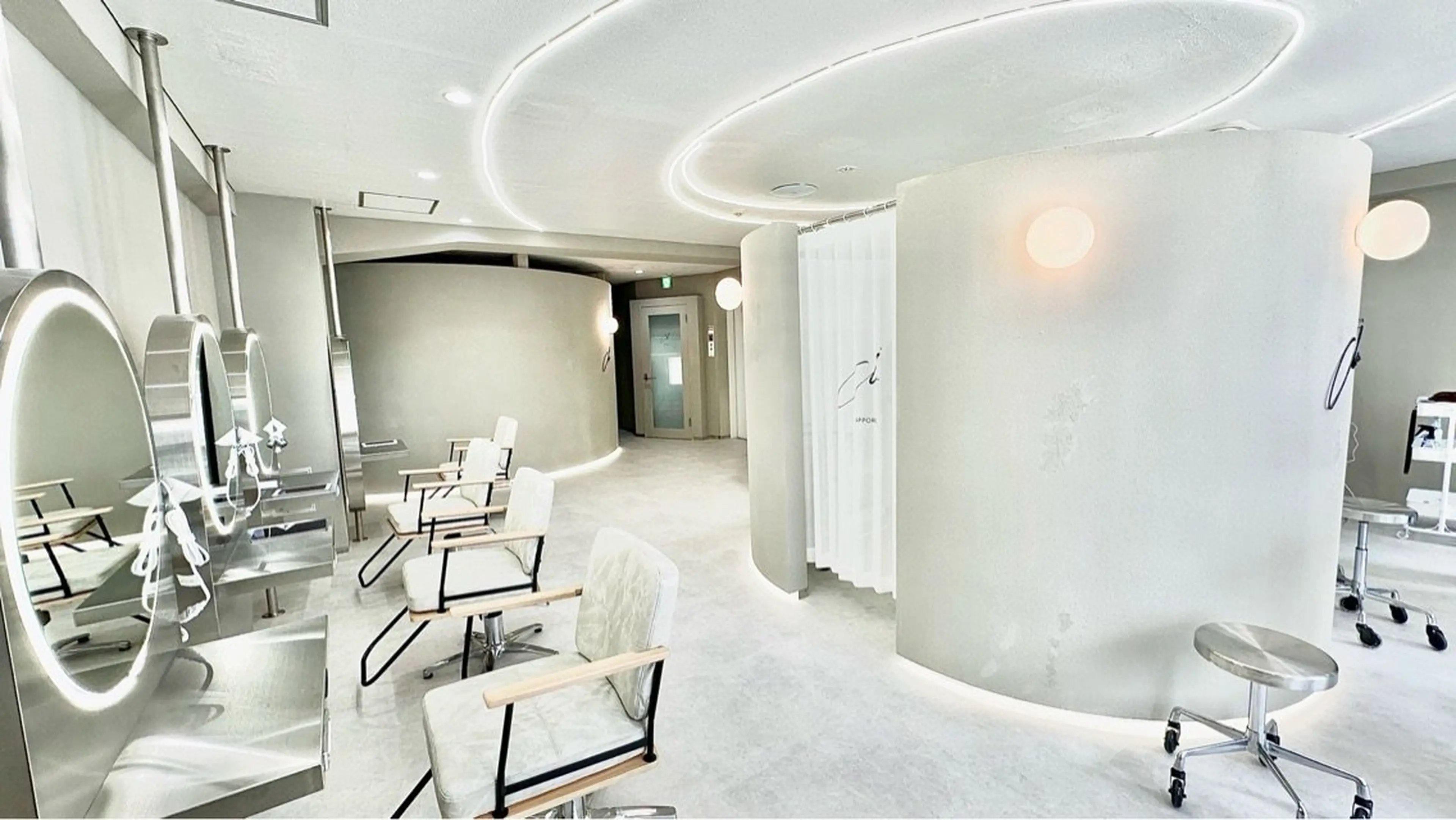 i.+sapporoの内観・外観1