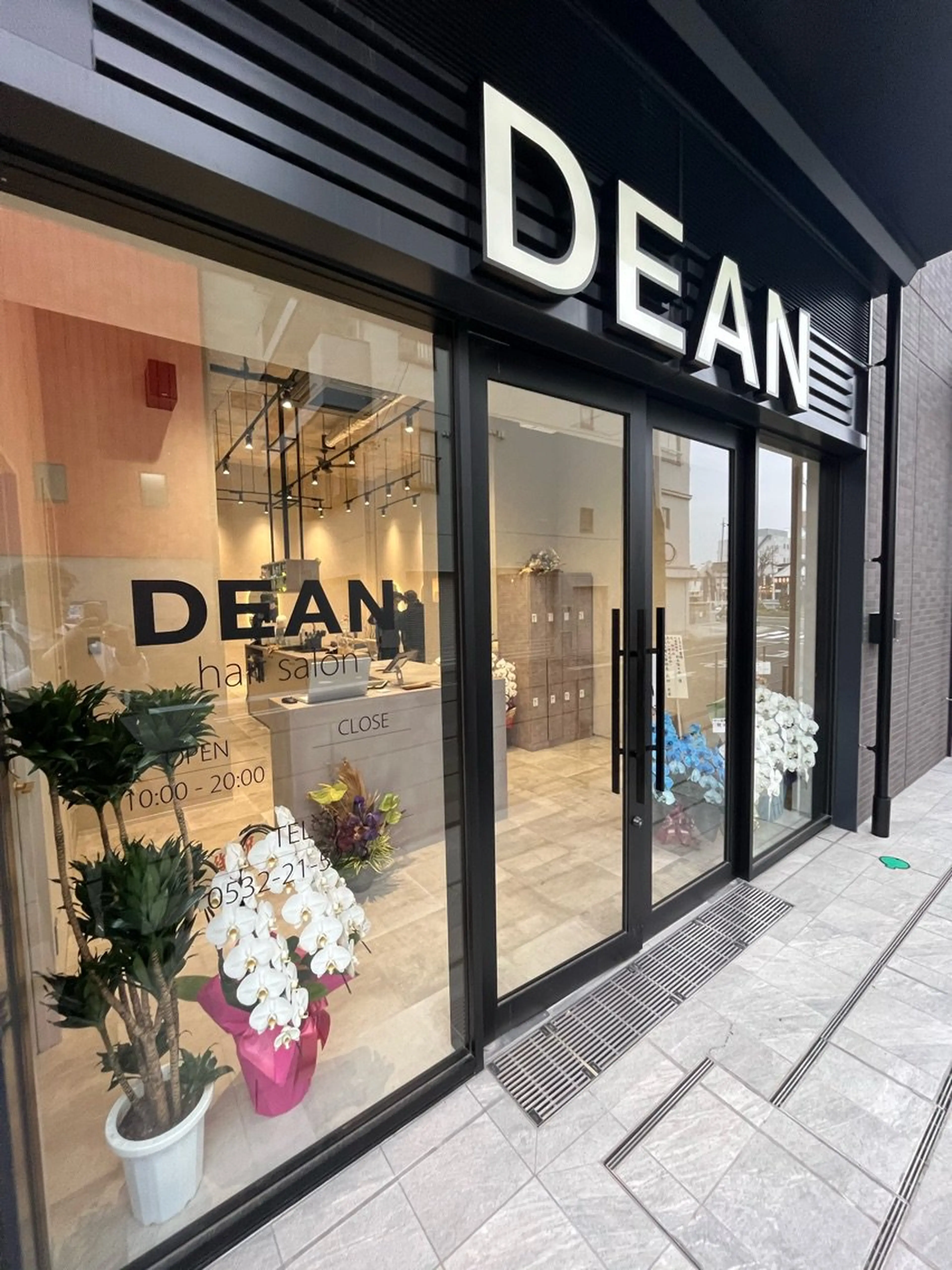 DEAN 豊橋店の内観・外観1