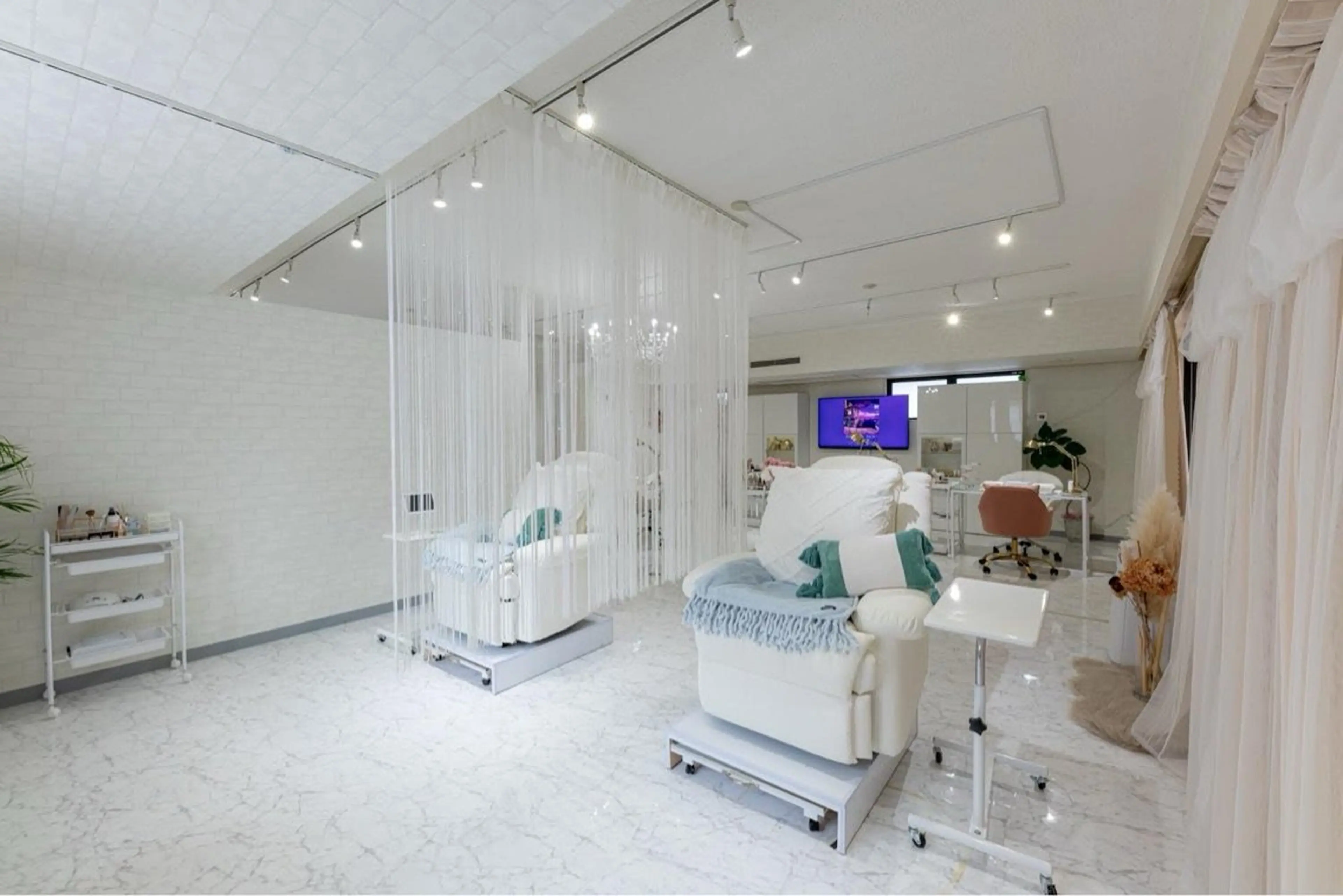 Nail&Eyelash Cheriの内観・外観3