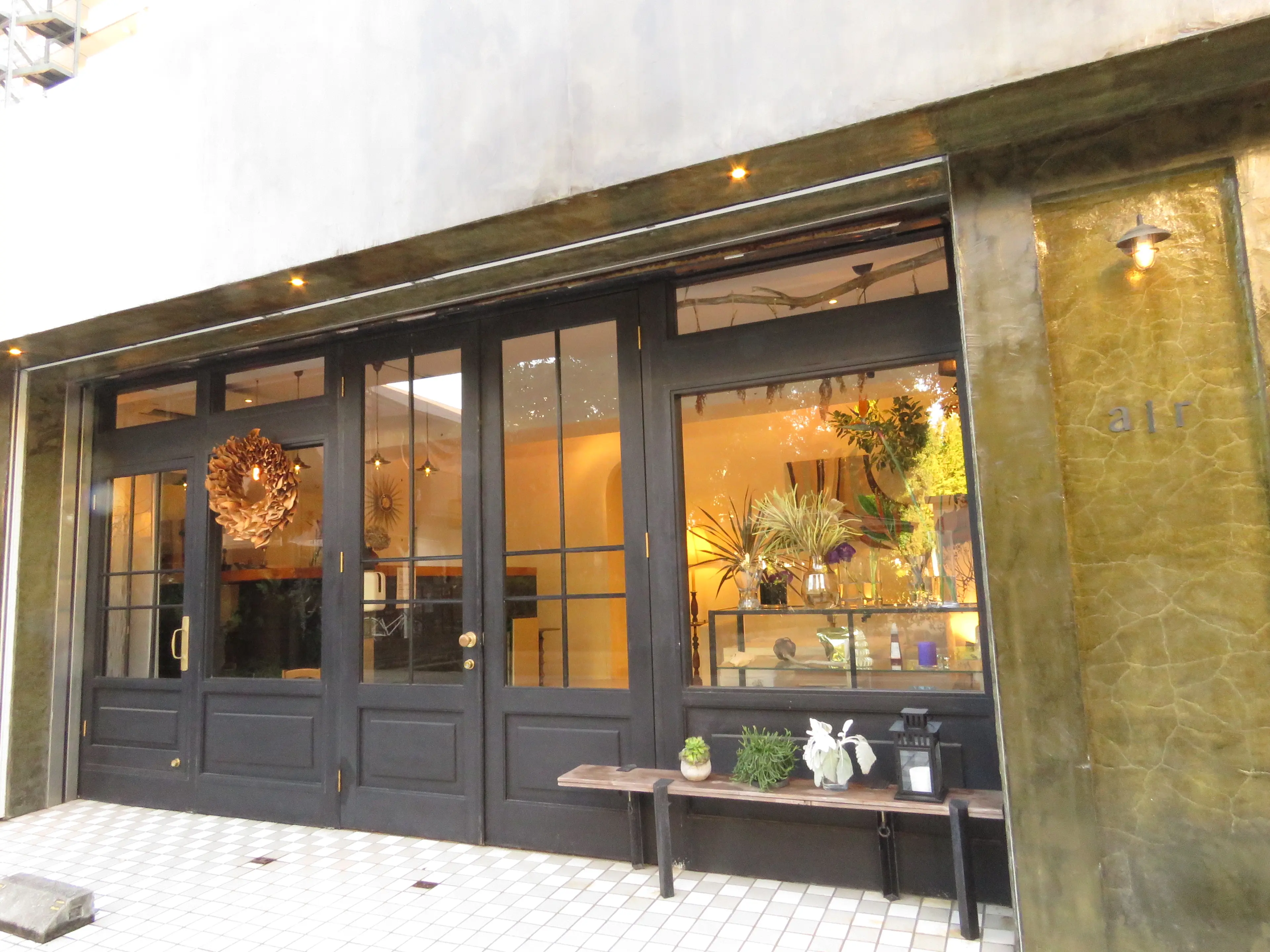 AIR（エアー）の内観・外観1